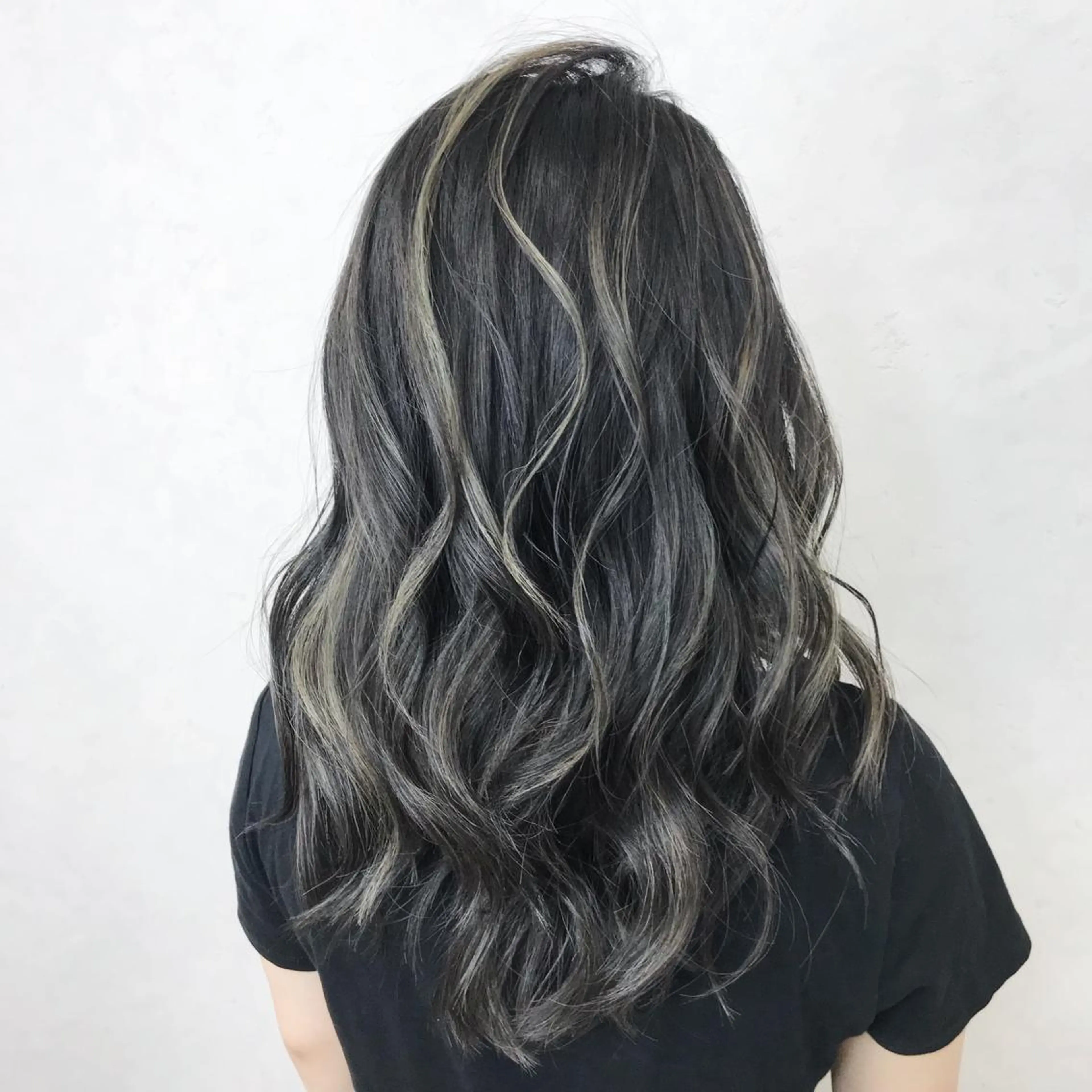 ロング カラー LUSTRE クロサワのヘアスタイル