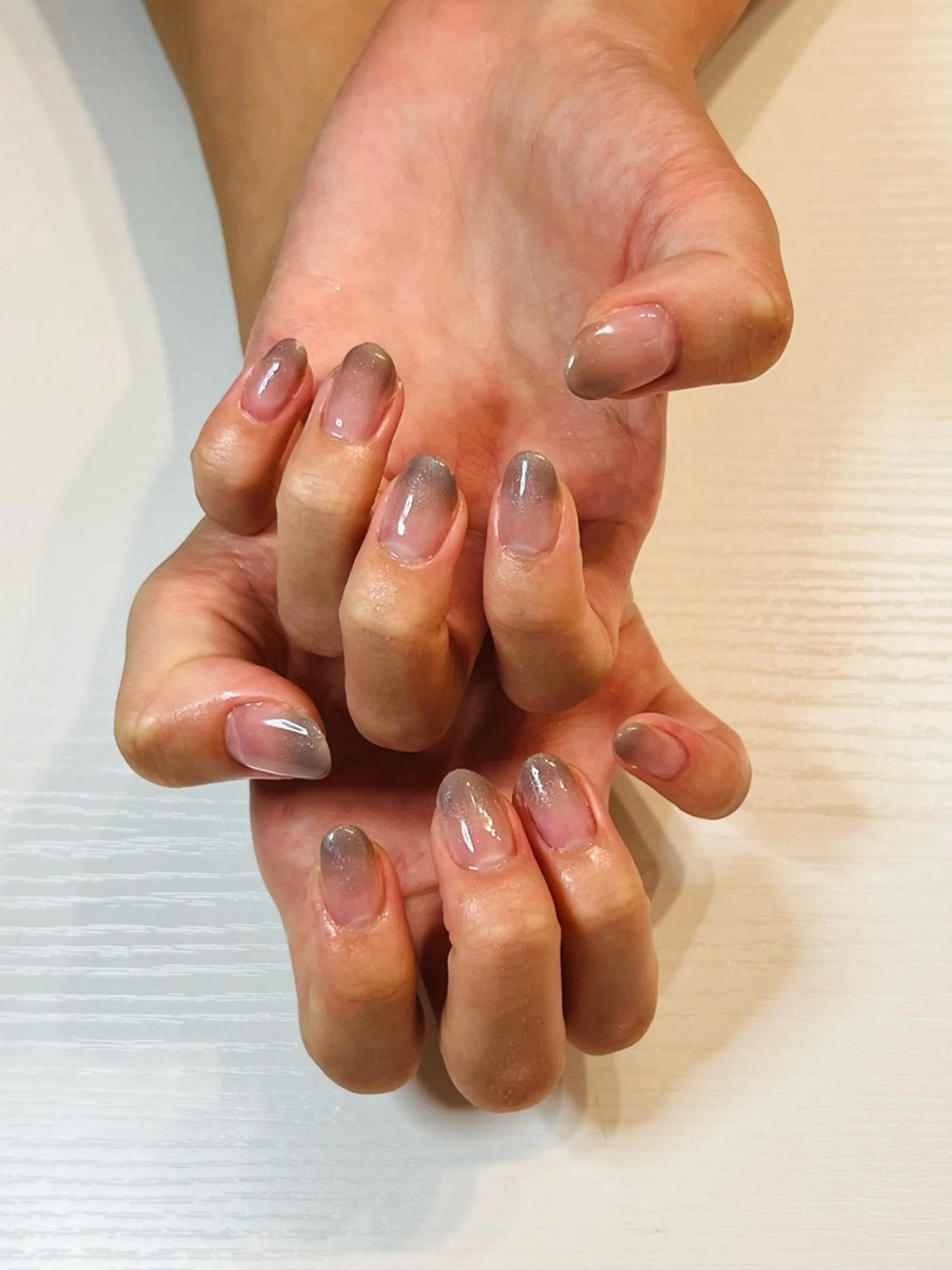 ネイル グラデーション ハンドネイル ネイルサロンÜmit YUKAのネイルデザイン