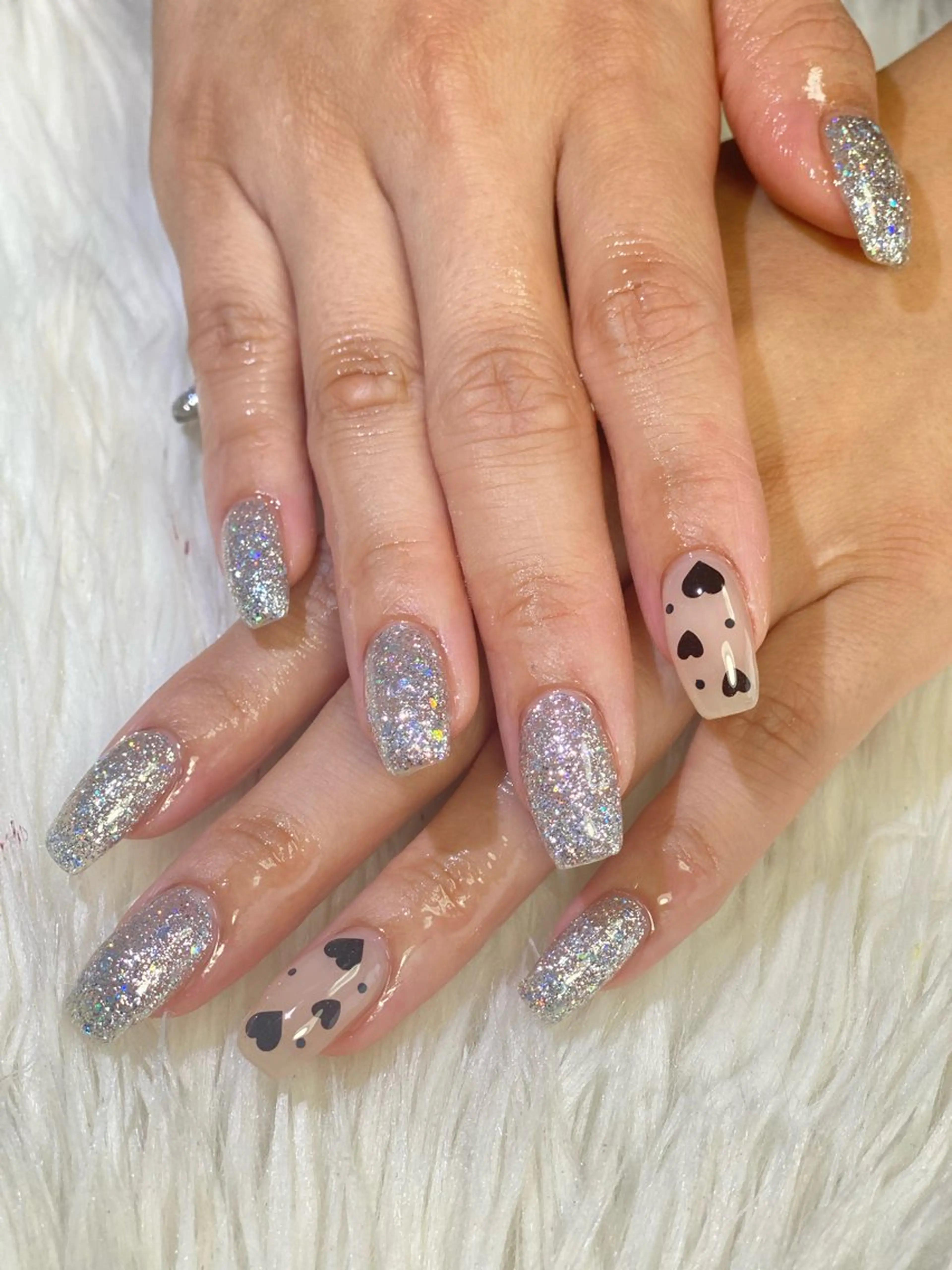 ネイル ハート シルバー スクエアネイル Esthetic Will所属・will 有希のネイルデザイン