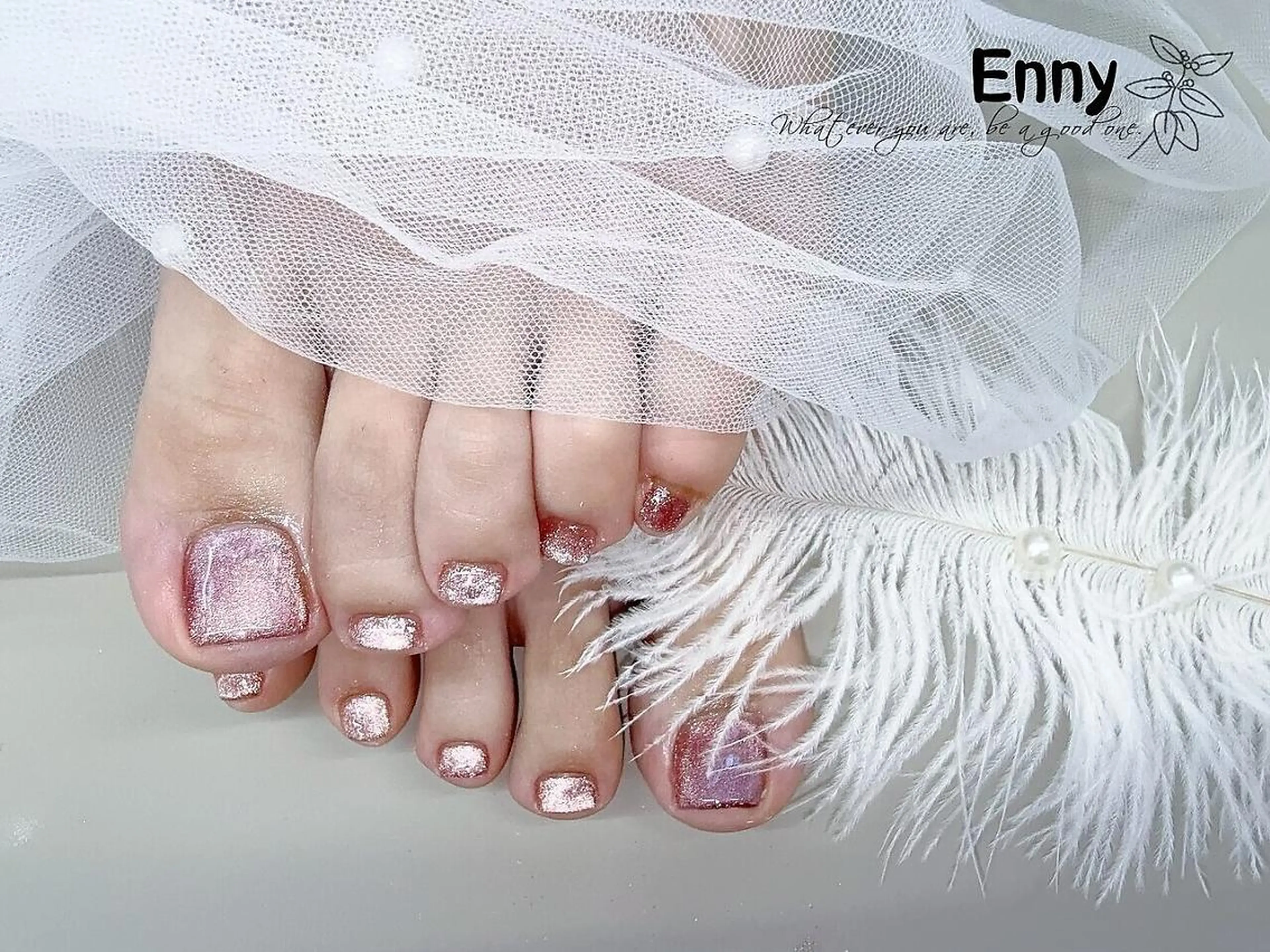 ネイル チークネイル 長さ出し フラッシュネイル フットネイル フレンチネイル Nailsalon Ennyのネイルデザイン