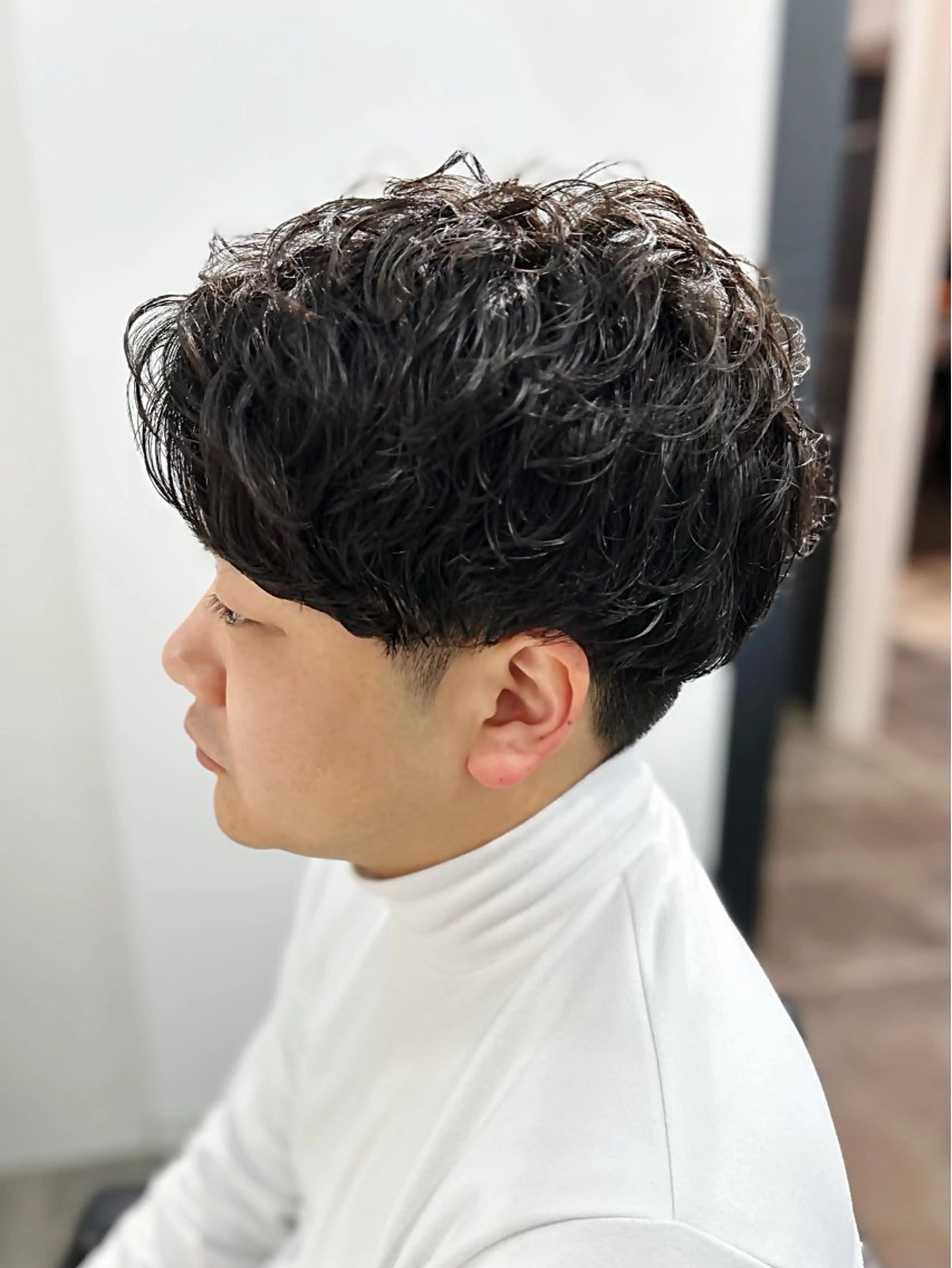 ショート パーマ メンズ ビジネス メンズ就活ヘア マッシュ メンズパーマ 就活ヘア カット パーマ CHELSEA  梅田所属・OKADA/メンズ /カット/眉/縮毛のヘアスタイル