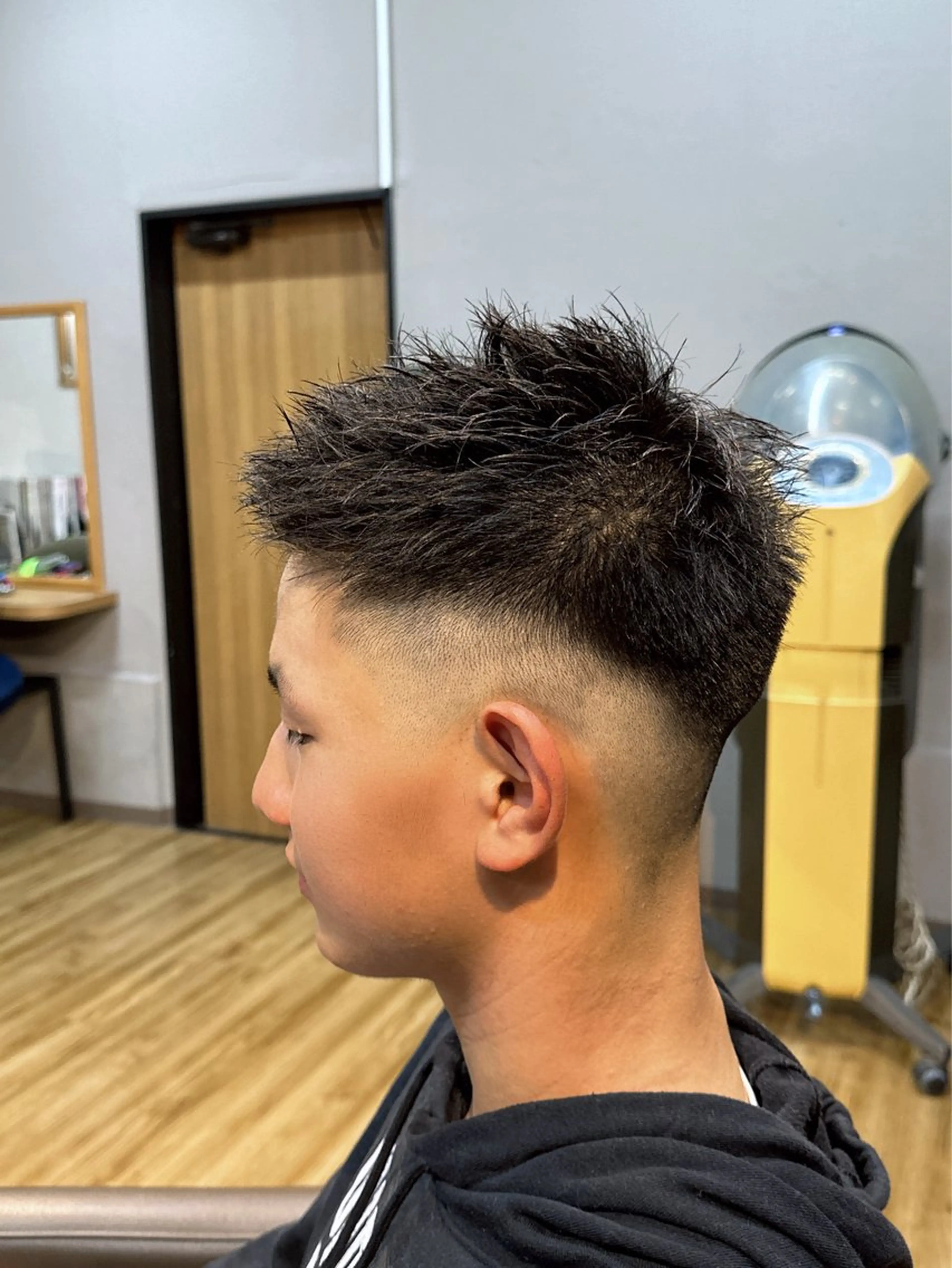 メンズ フェードカット カット arika オケシ　リョウダイのヘアスタイル