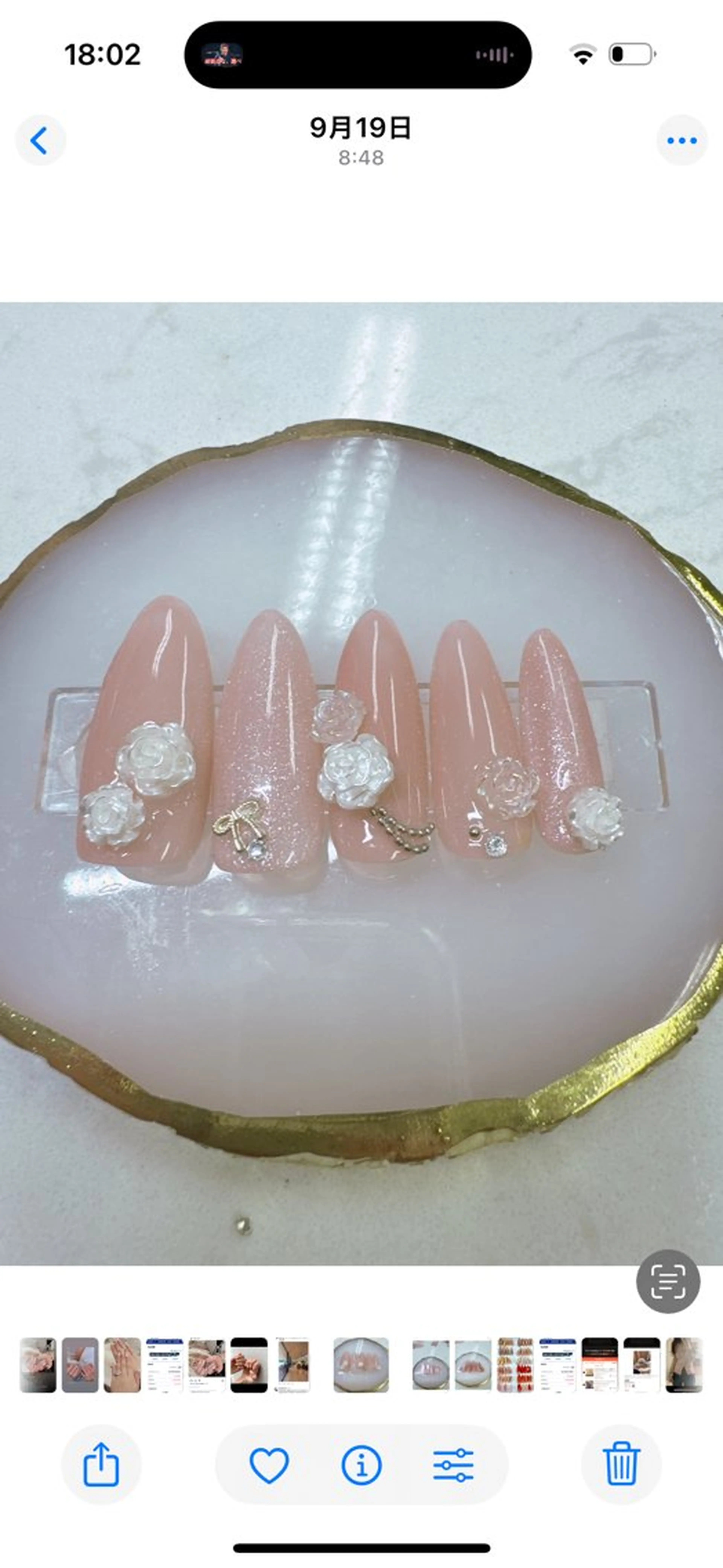 ネイル アートネイル ボルドー チークネイル ドット フットネイル フットネイル クイーンズネイル銀座所属・Queeens nailのネイルデザイン