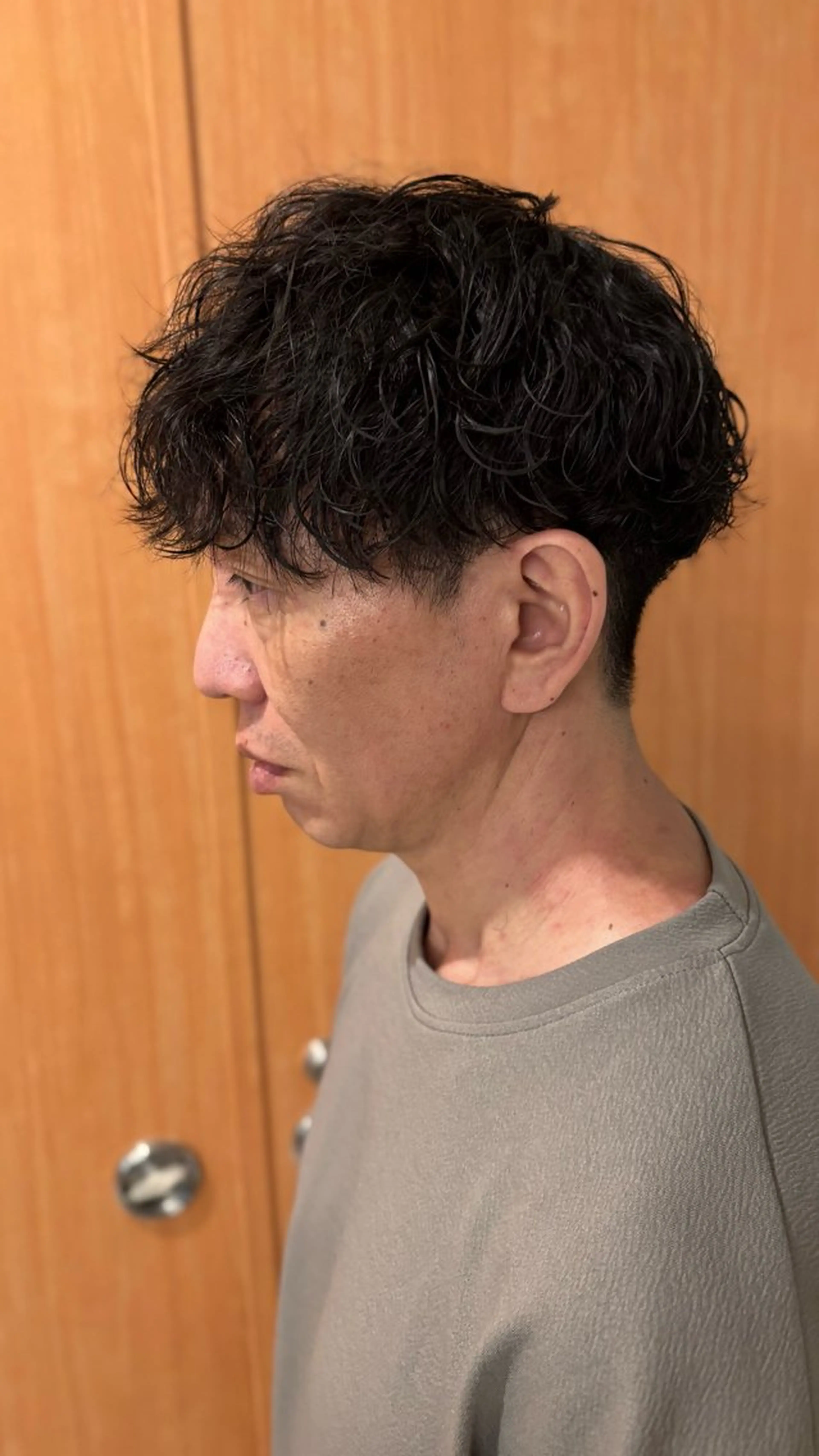 パーマ メンズ メンズパーマ 波巻きパーマ スパイラルパーマ AINA acaのヘアスタイル