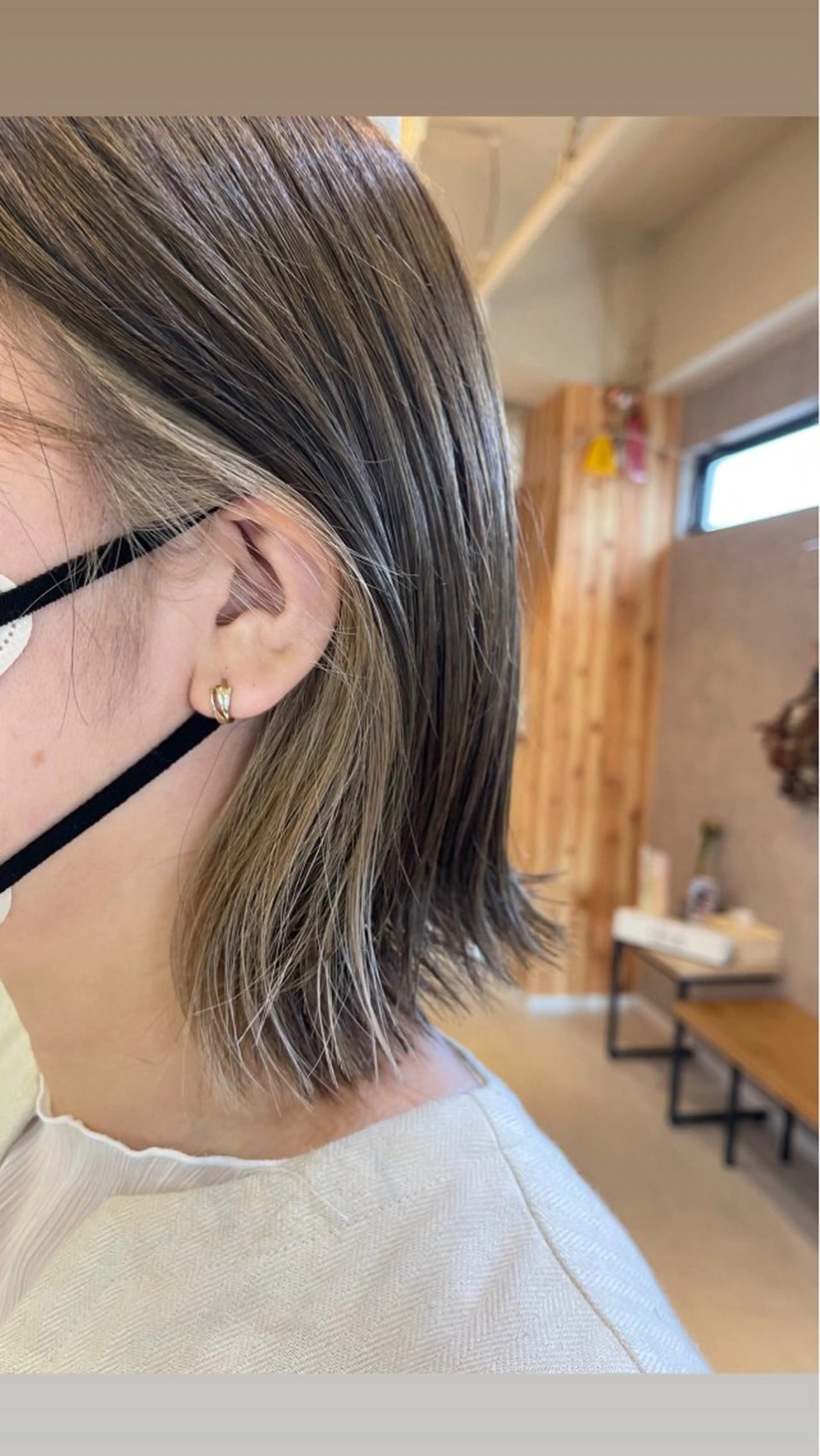 ミディアム カラー 佐々木  まゆかのヘアスタイル