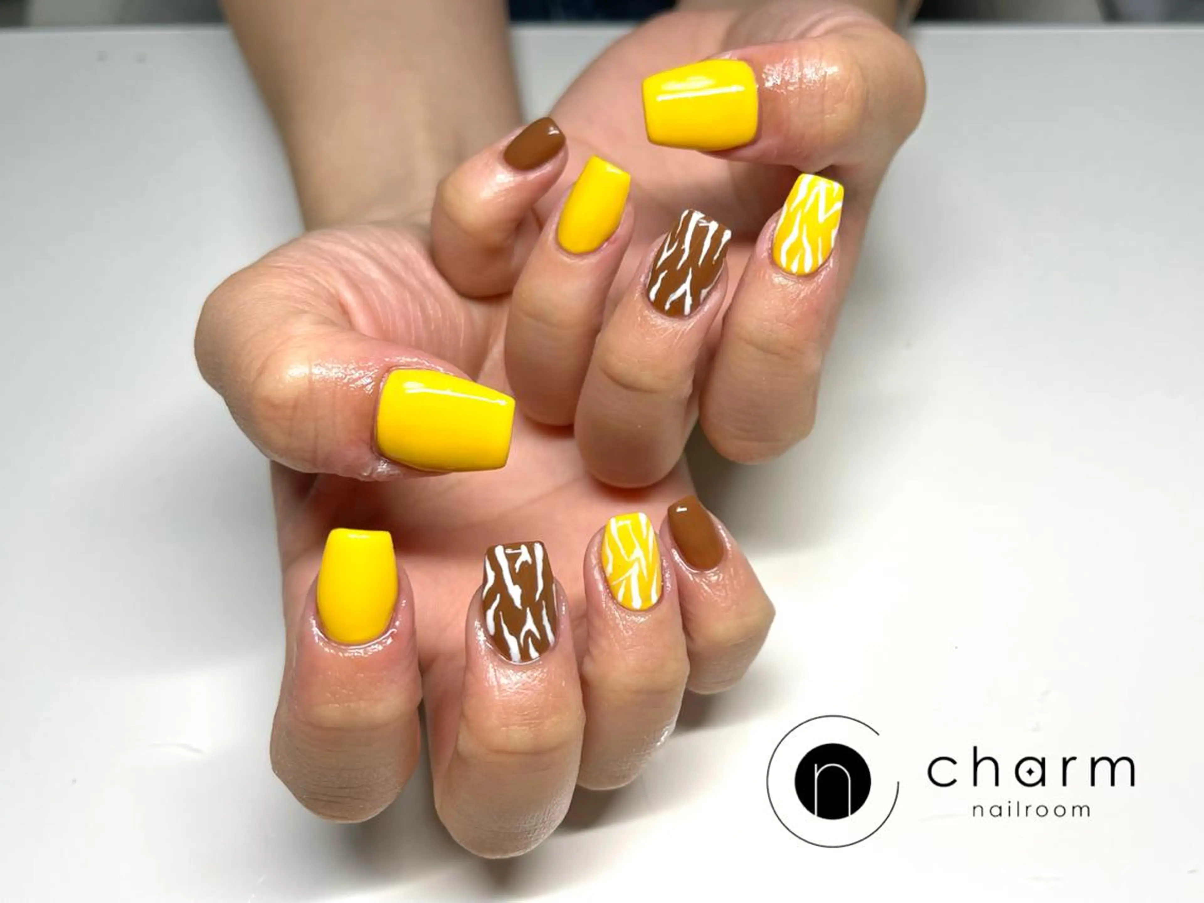 ネイル アートネイル ハンドネイル nailroom  charm所属・ネイルルーム チャームのネイルデザイン