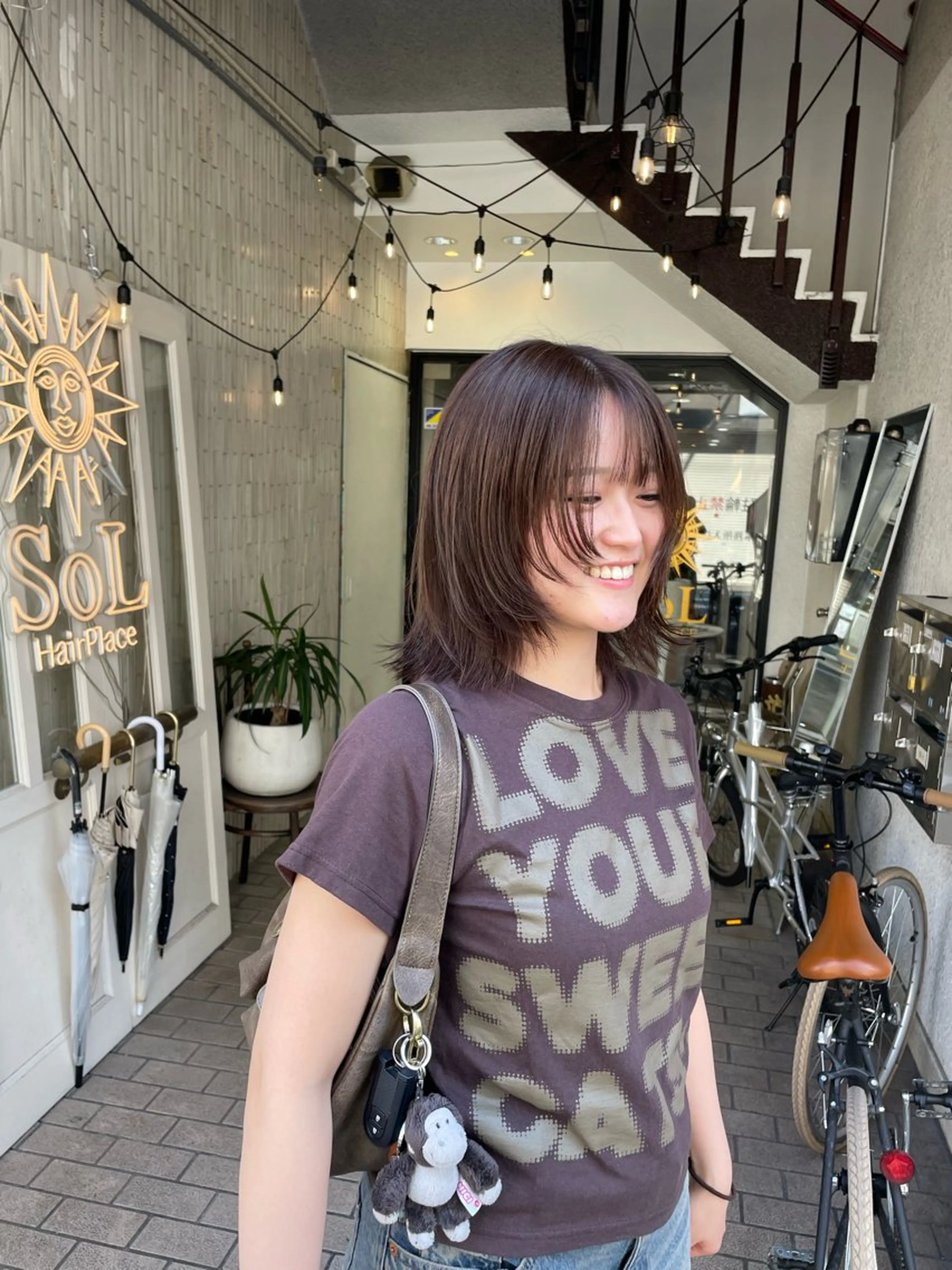ミディアム カラー 山本 眞白のヘアスタイル