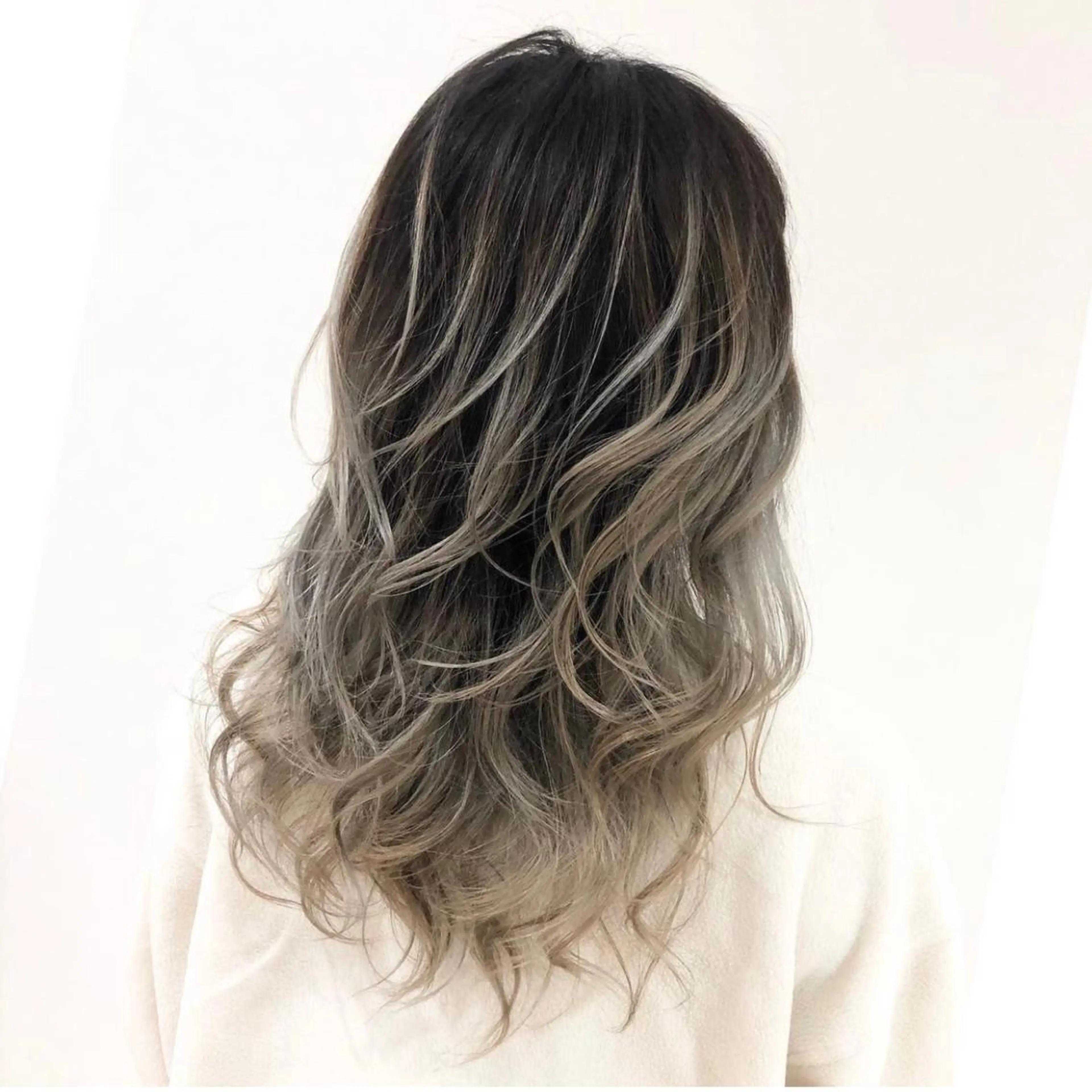 ロング PERFECTION【パーフェクション】所属・N ミジーのヘアスタイル