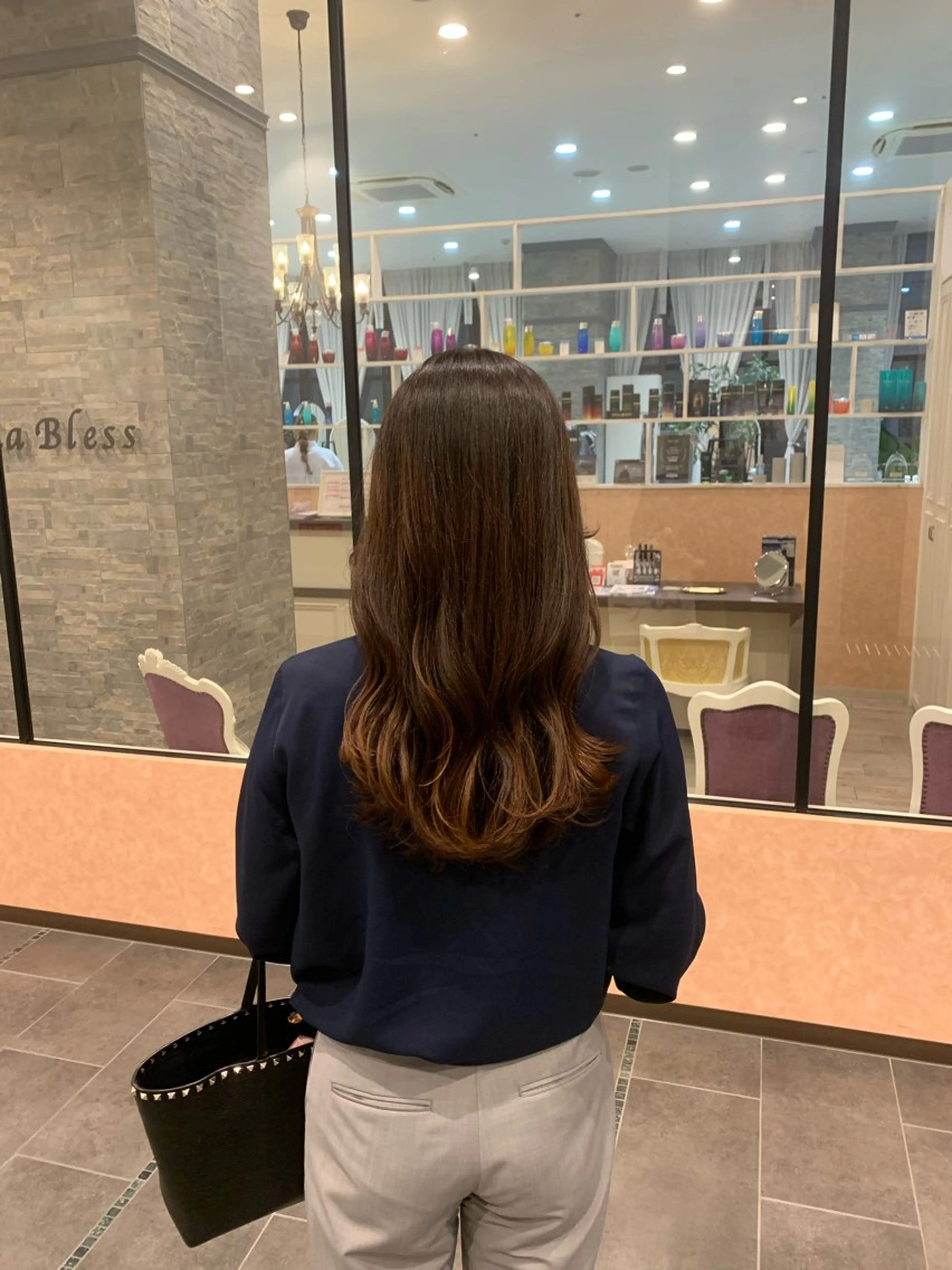 ロング 梅田美容室　山本 歩夢のヘアスタイル
