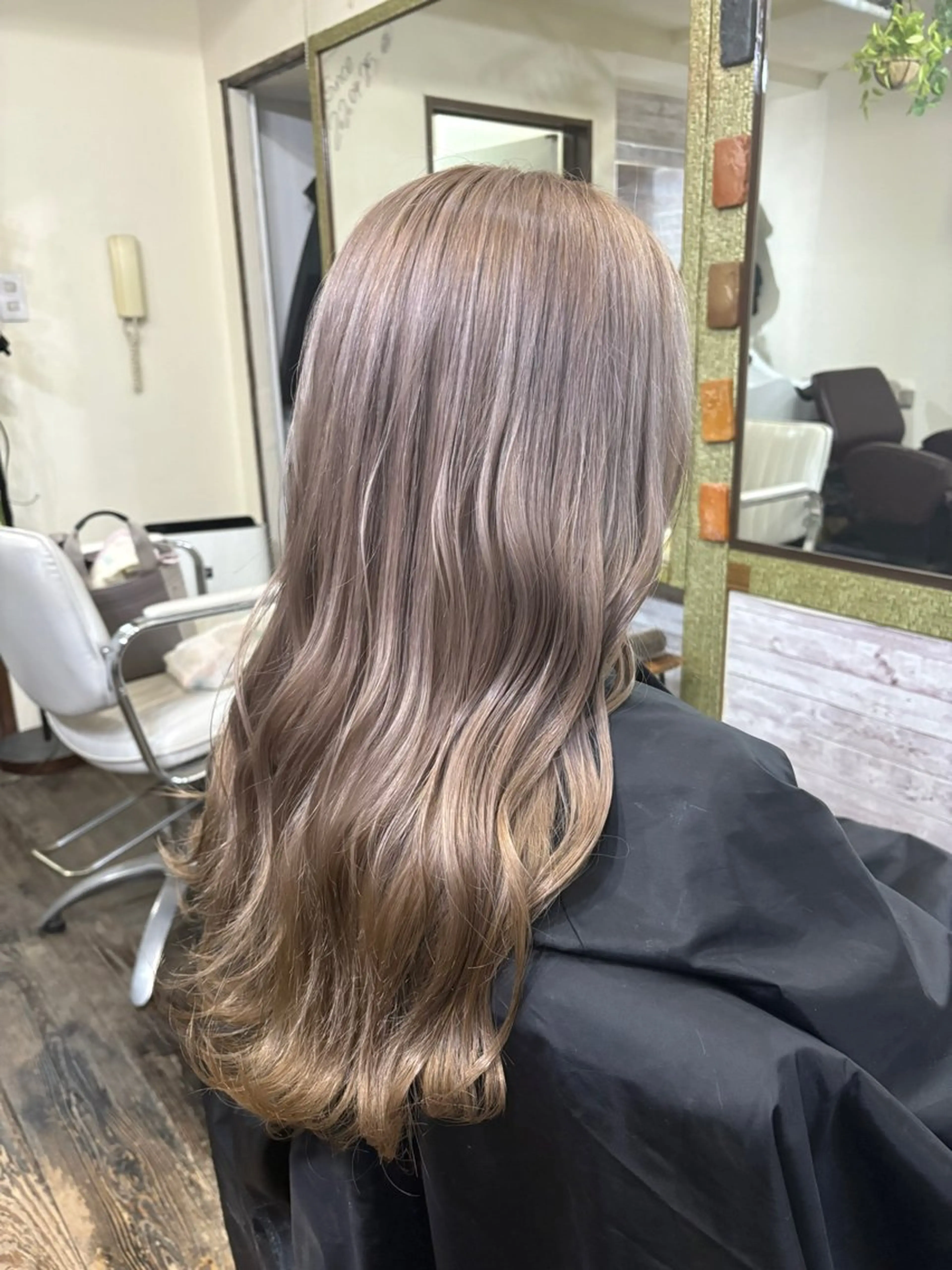 ロング カラー ヘアカラー 渡辺 健太のヘアスタイル