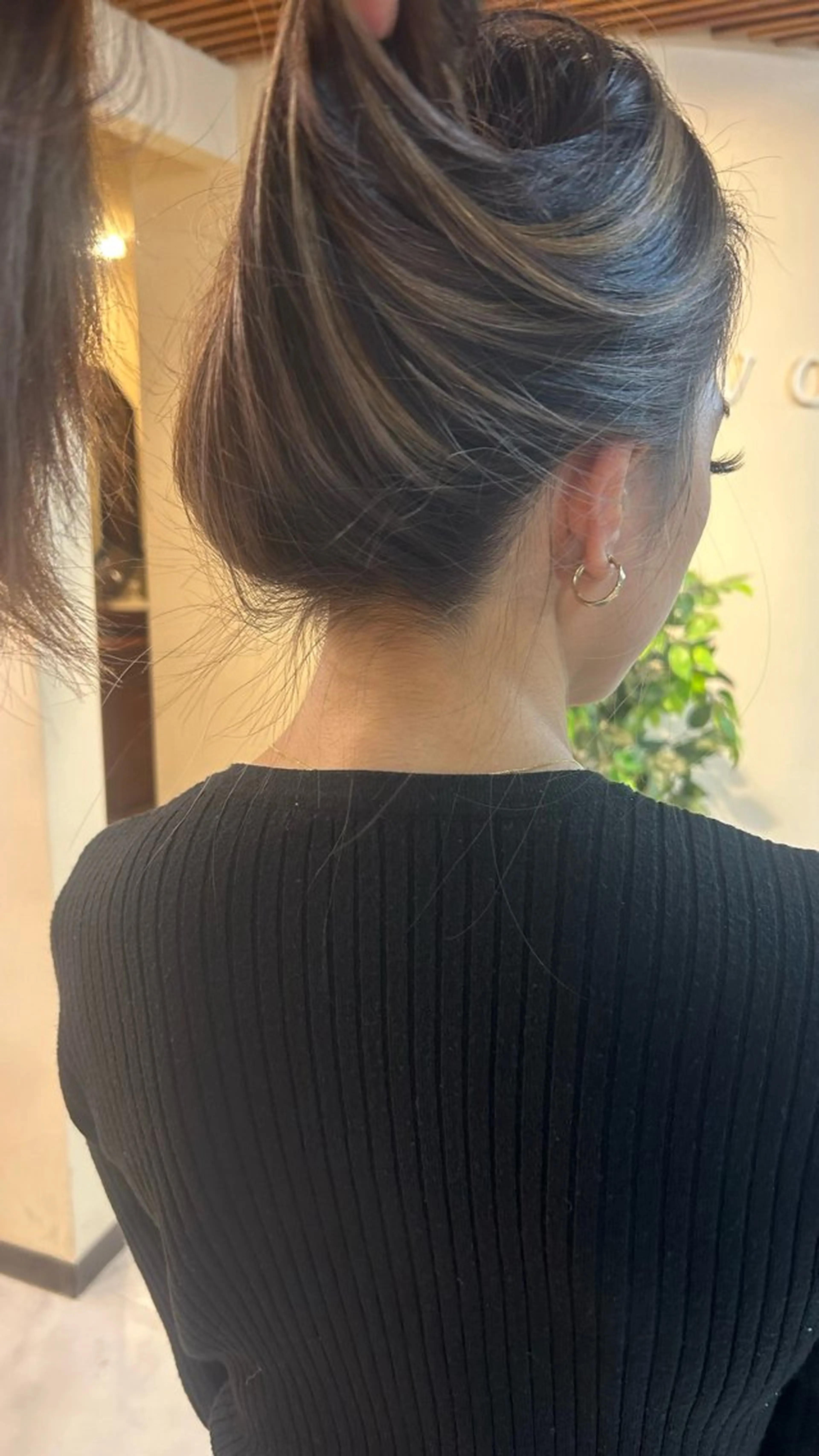 ロング カラー ハイライトカラー ハイライト カット ヘアカラー 海外ガール ハイトーン　竹井俊介のヘアスタイル