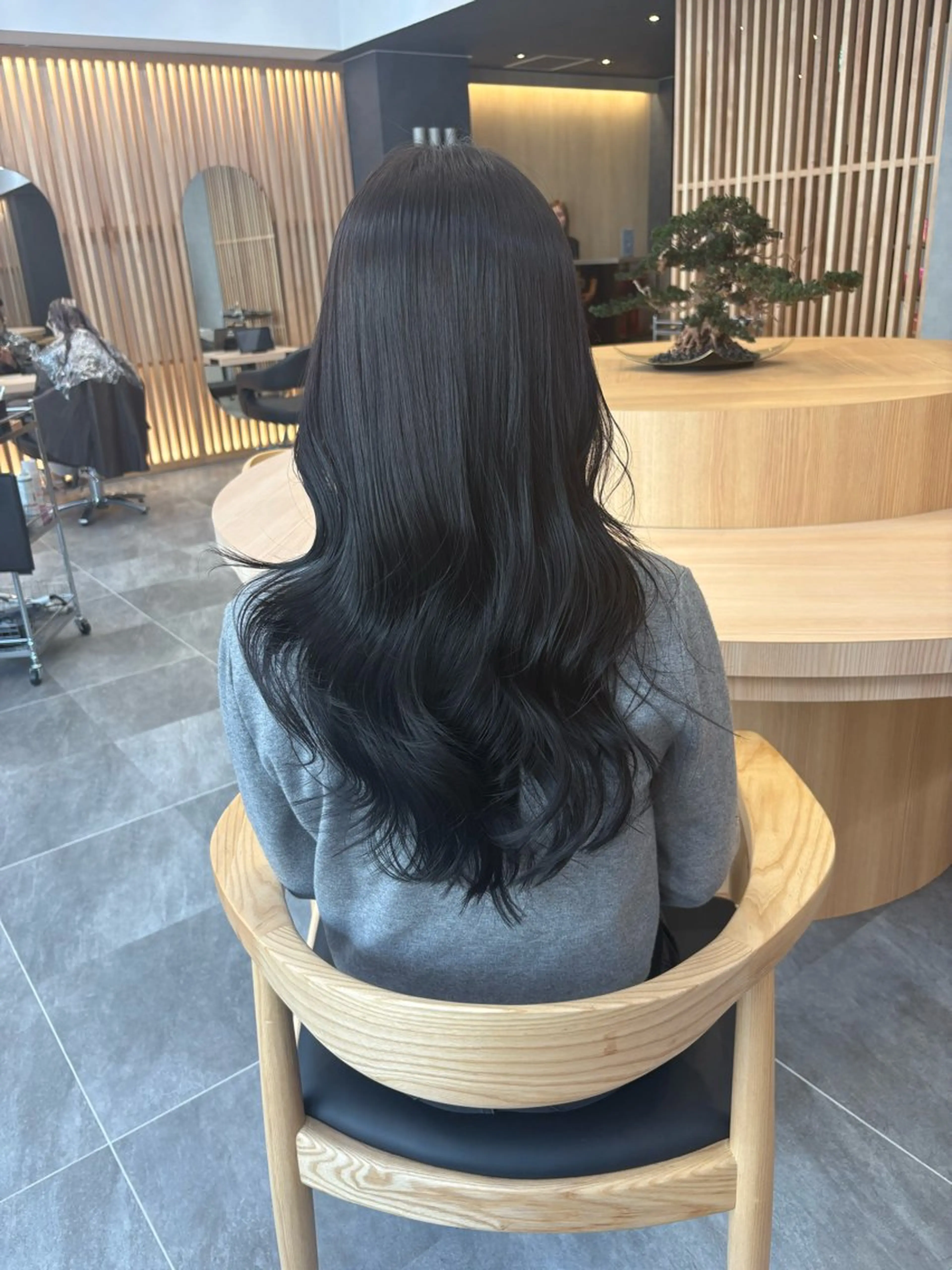 ロング カラー カット ヘアカラー トリートメント ヘッドスパ ヘアセット nana【艶髪】/ 顔まわり/縮毛矯正のヘアスタイル