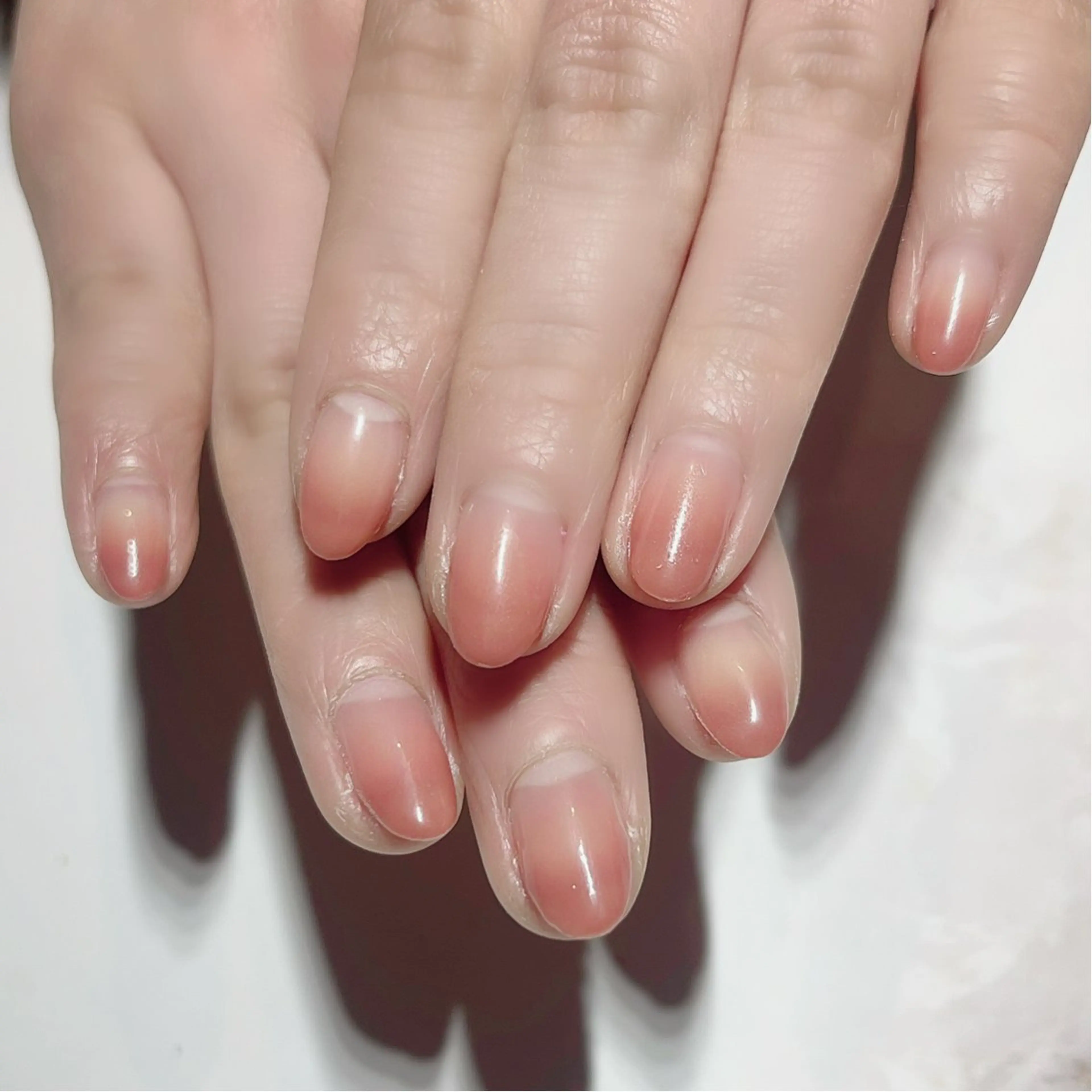 ネイル グラデーション ピンク 春ネイル ハンドネイル RIKA@salon newsproutのネイルデザイン