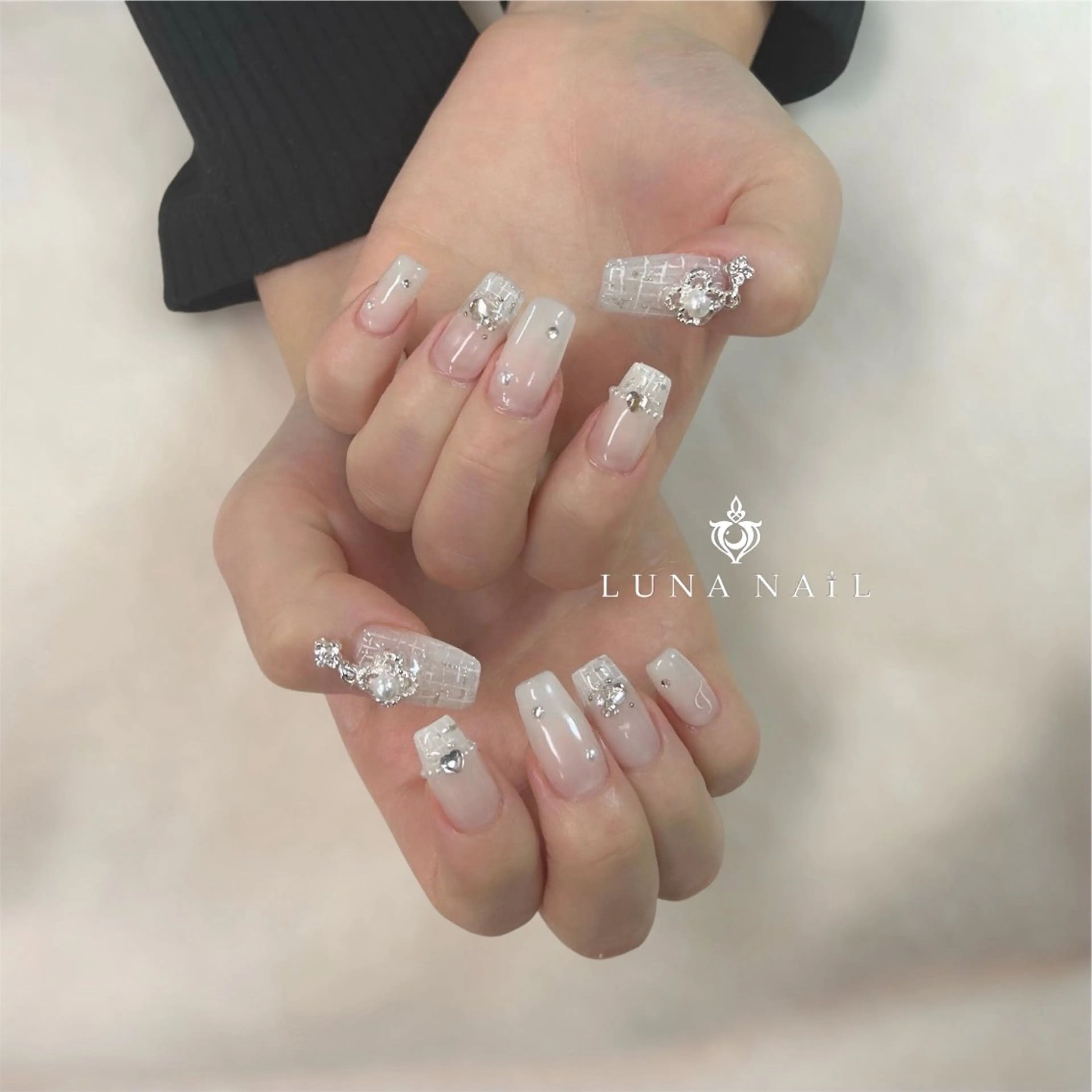 ネイル アトリエ　ミモザ所属・いまむら あかりのネイルデザイン