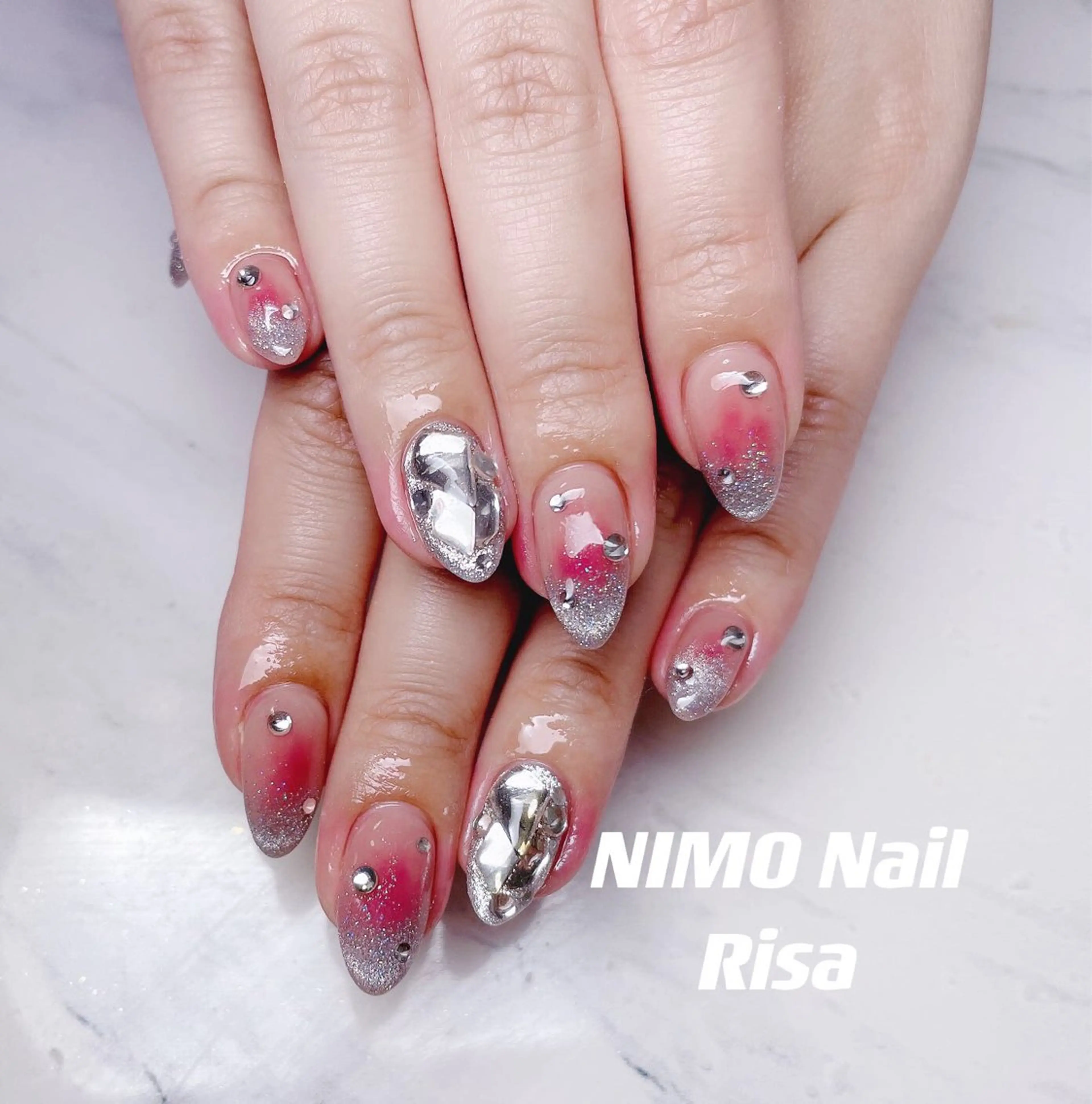 ネイル ハンドネイル RI SA☀️ リサのネイルデザイン