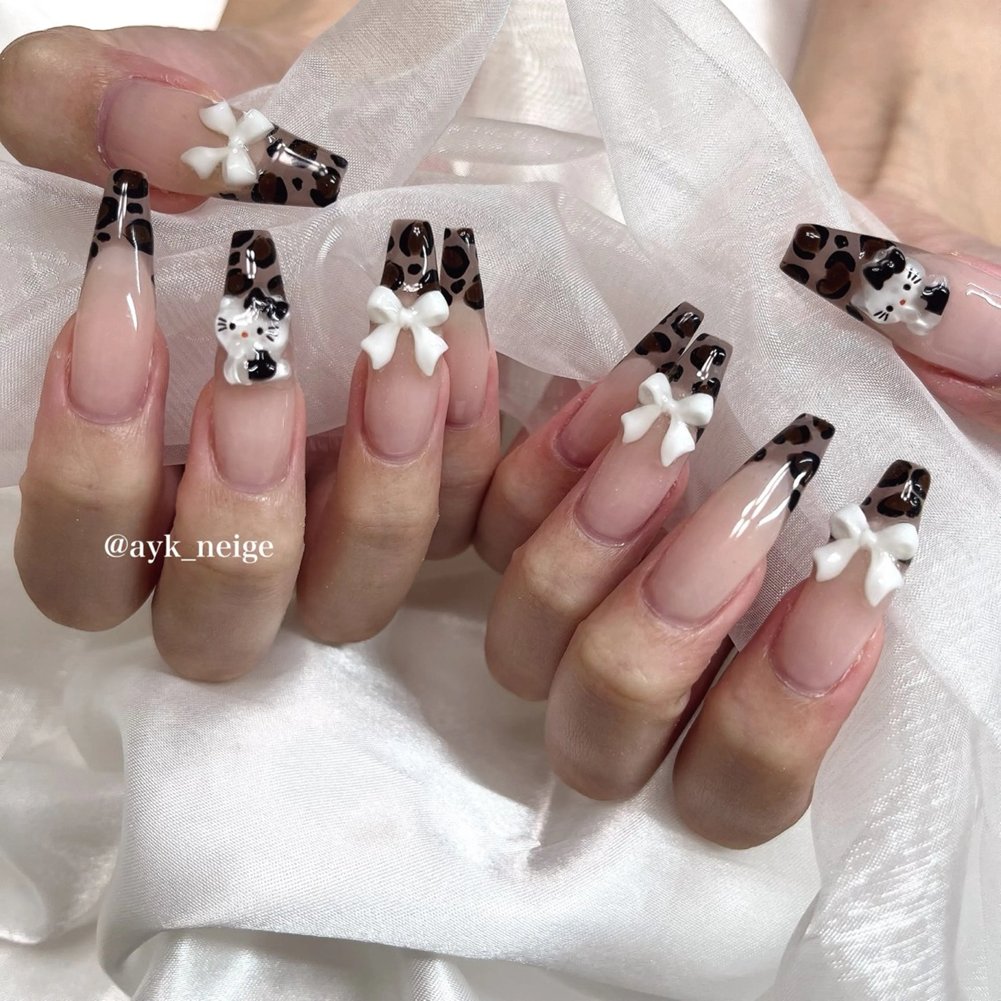 ネイル フットネイル フレンチネイル キラキラネイル 韓国ネイル マグネットネイル n'eige nail所属・大谷 綾香のネイルデザイン