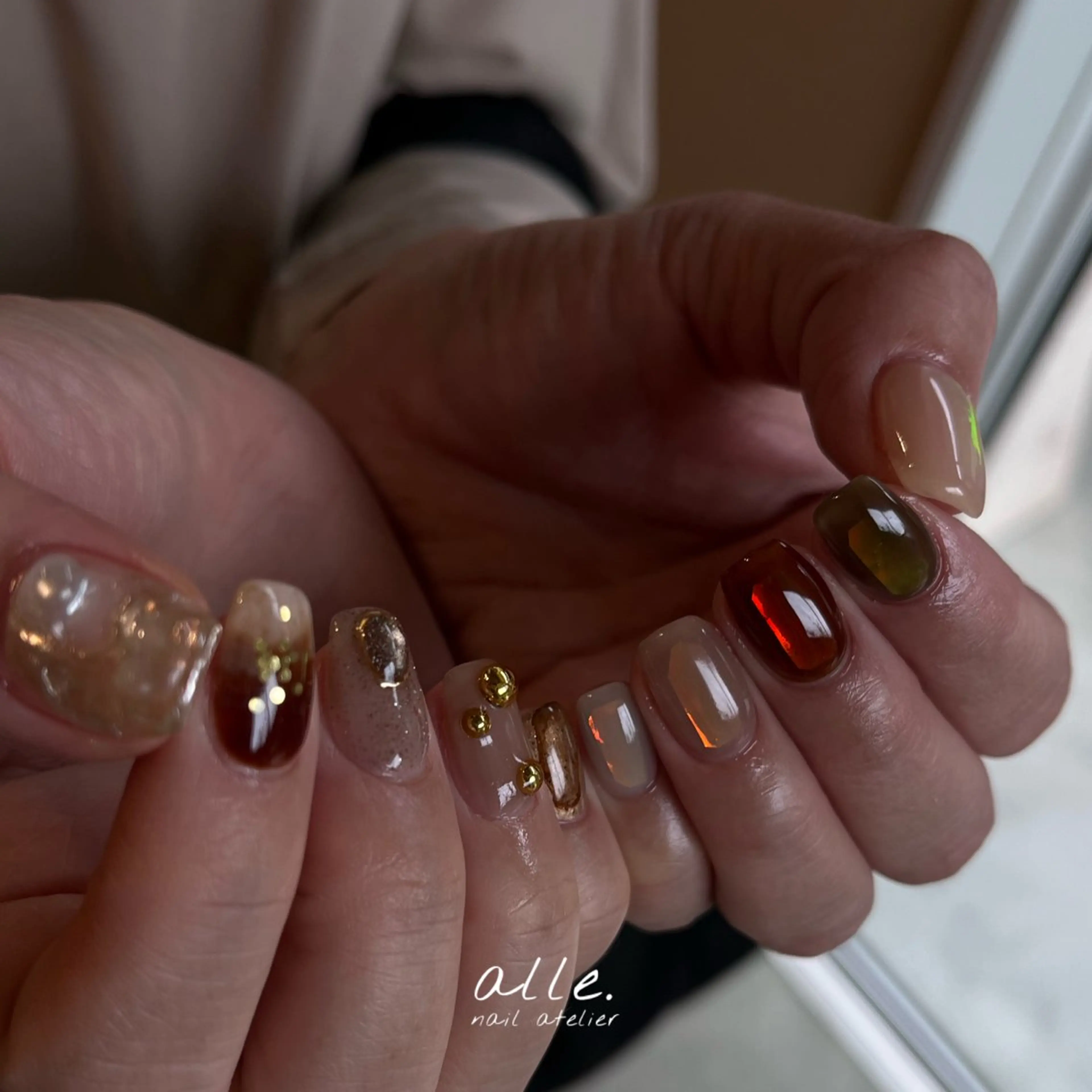 ネイル ハンドネイル atelier alle.のネイルデザイン