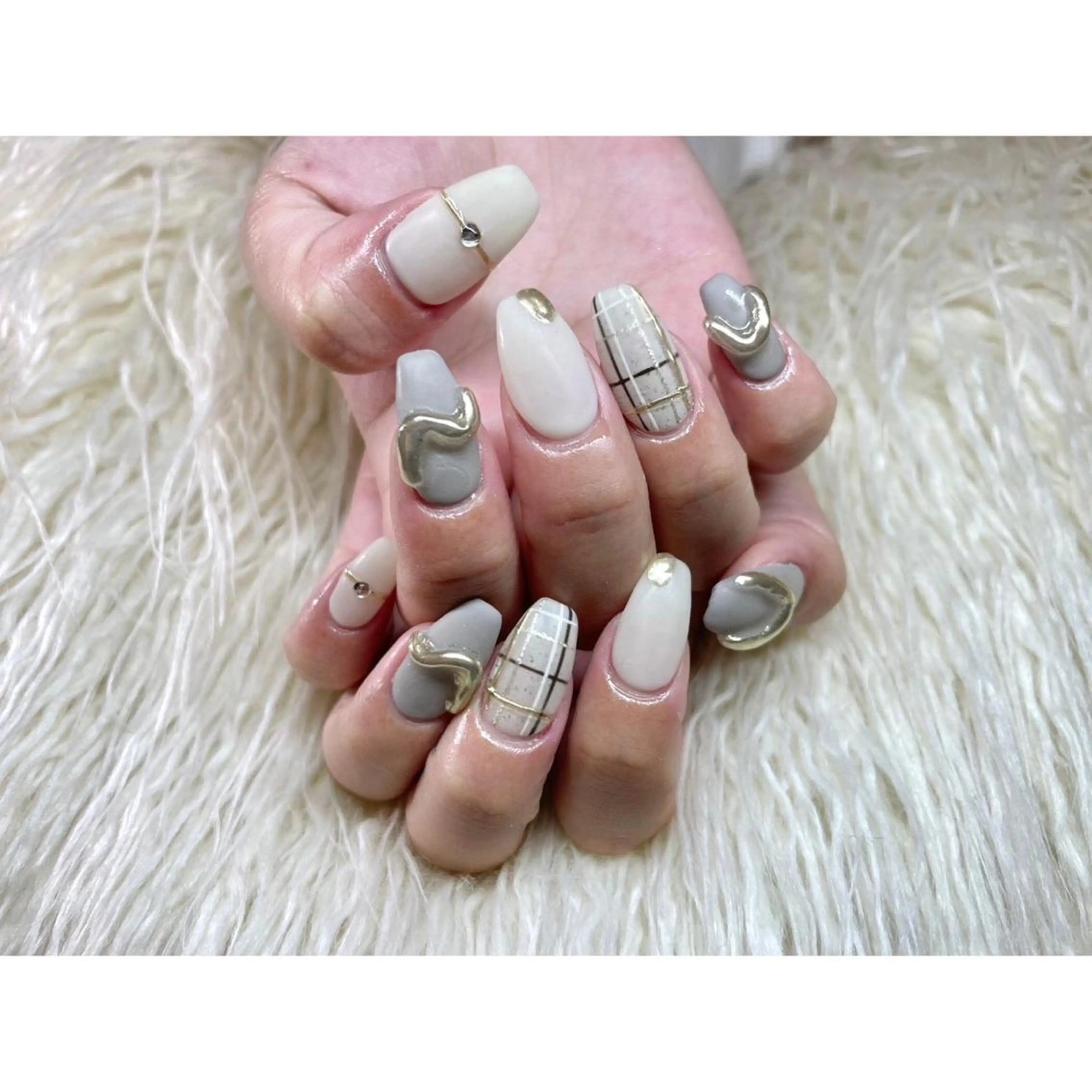 ネイル 持ち込み ハンドネイル フットネイル Nail salon LuaRのネイルデザイン