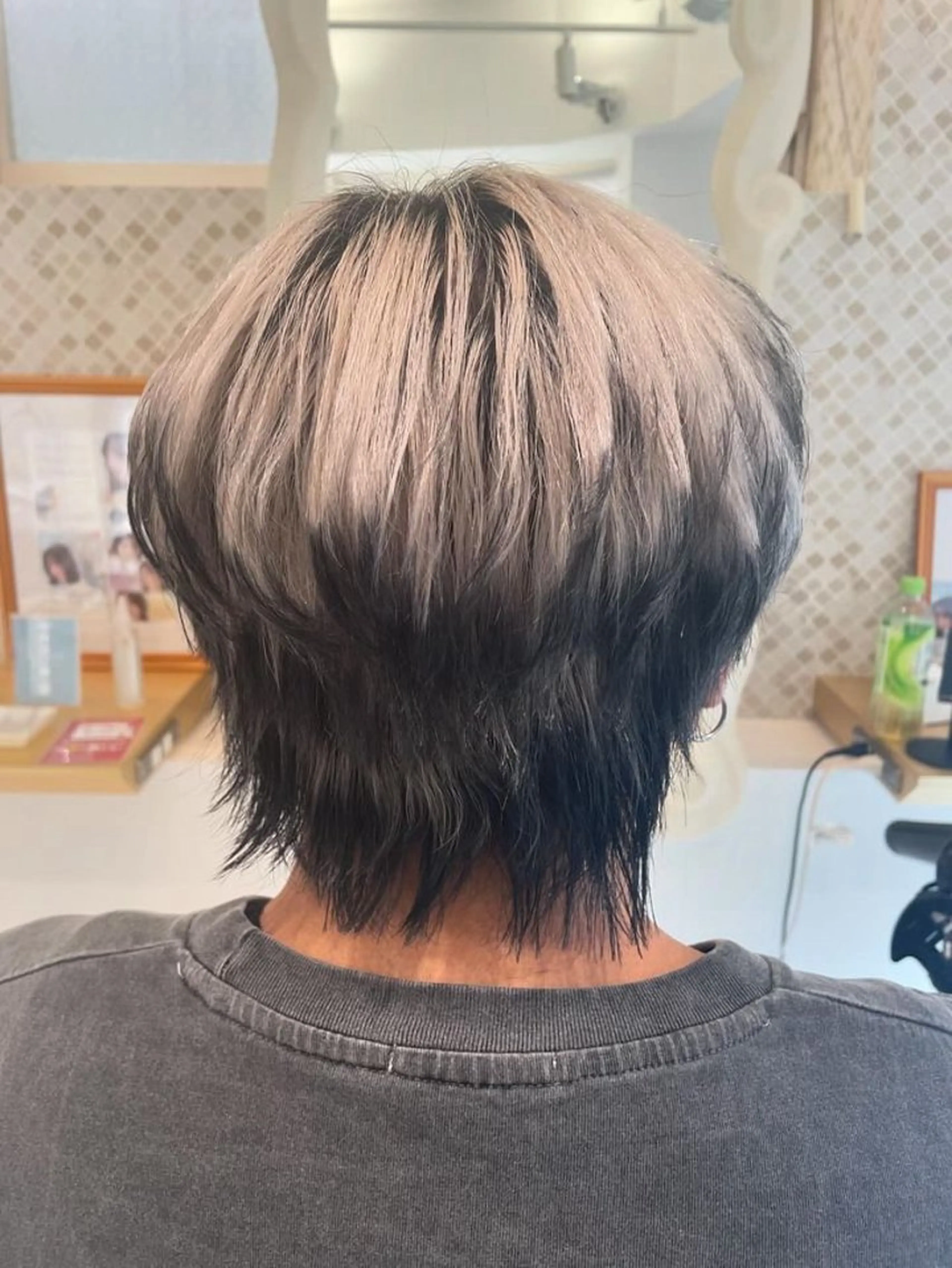 ショート カラー デザインカラー カット ヘアカラー 佐藤 綾郁のヘアスタイル