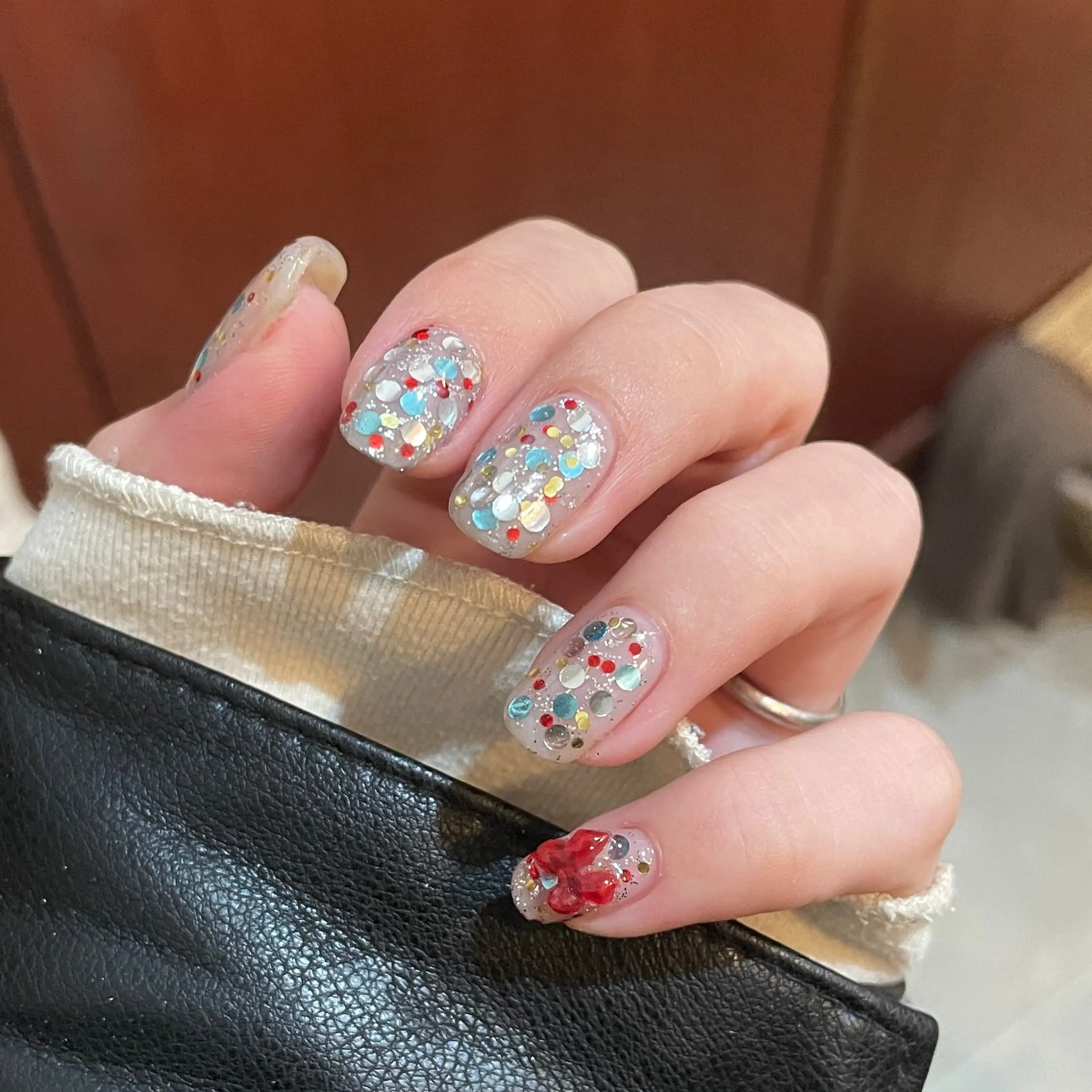 ネイル クリアネイル ホログラムネイル キラキラネイル ラメ(グリッター) おそろいネイル ハンドネイル acs.n所属・ネイル，耳つぼ 風間すみれのその他イメージ