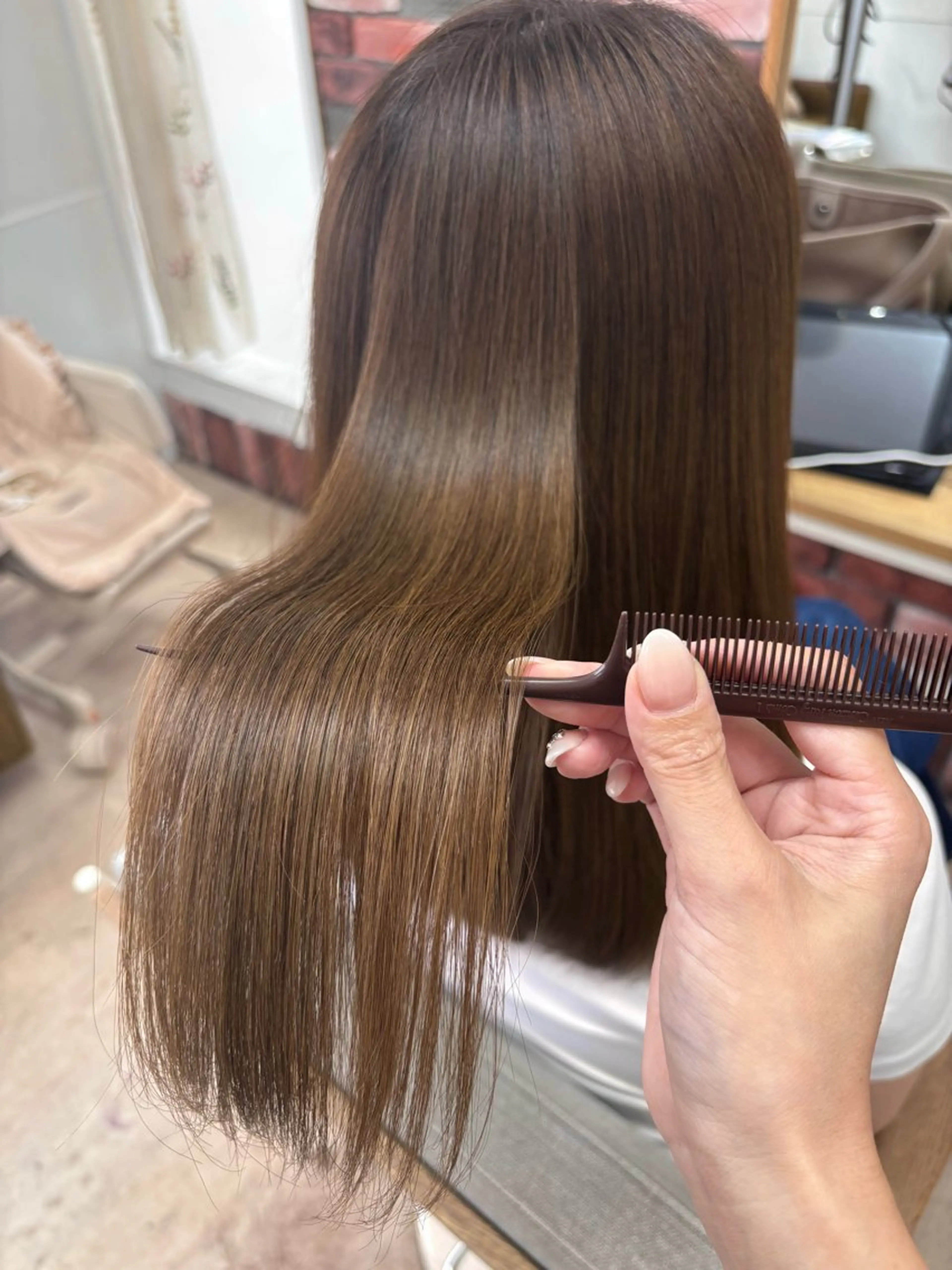 ロング 藤井 友貴のヘアスタイル