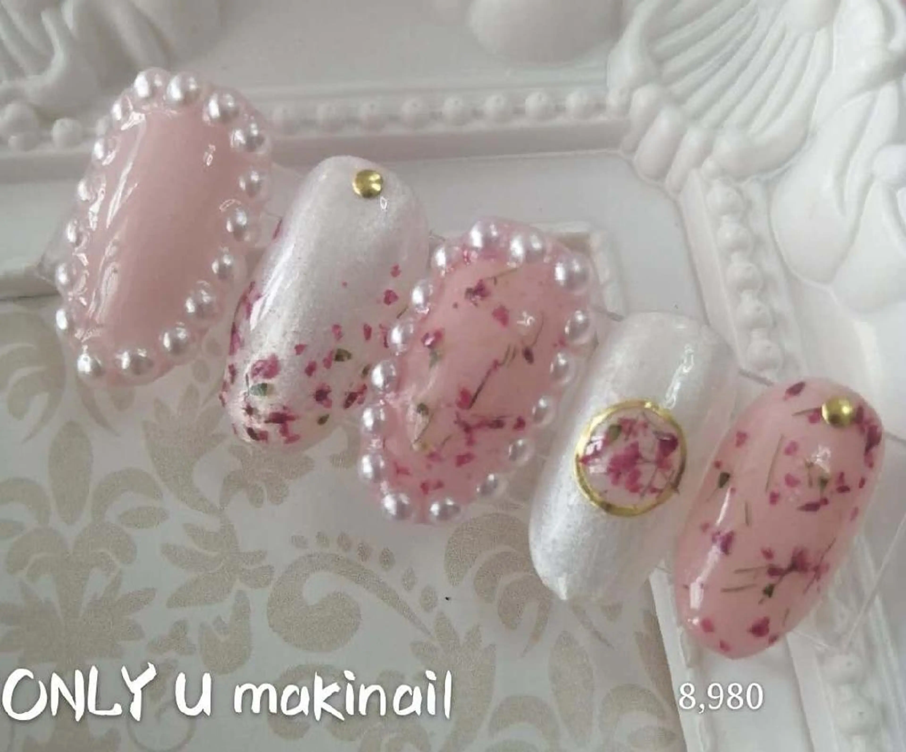 ネイル ガーリー Makinail makiのネイルデザイン