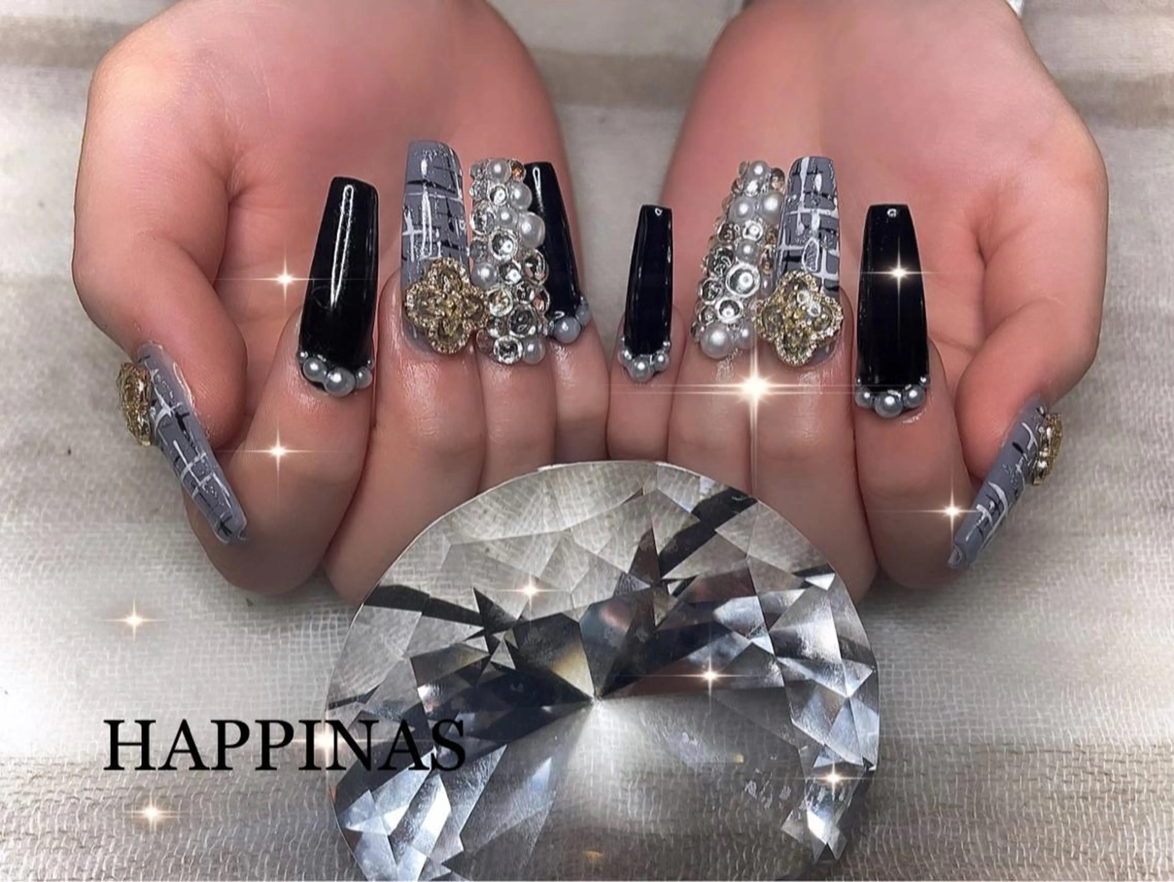 ネイル キラキラネイル ワンカラーネイル スカルプネイル ツイードネイル HAPPINAS Jrネイリスト💅のネイルデザイン