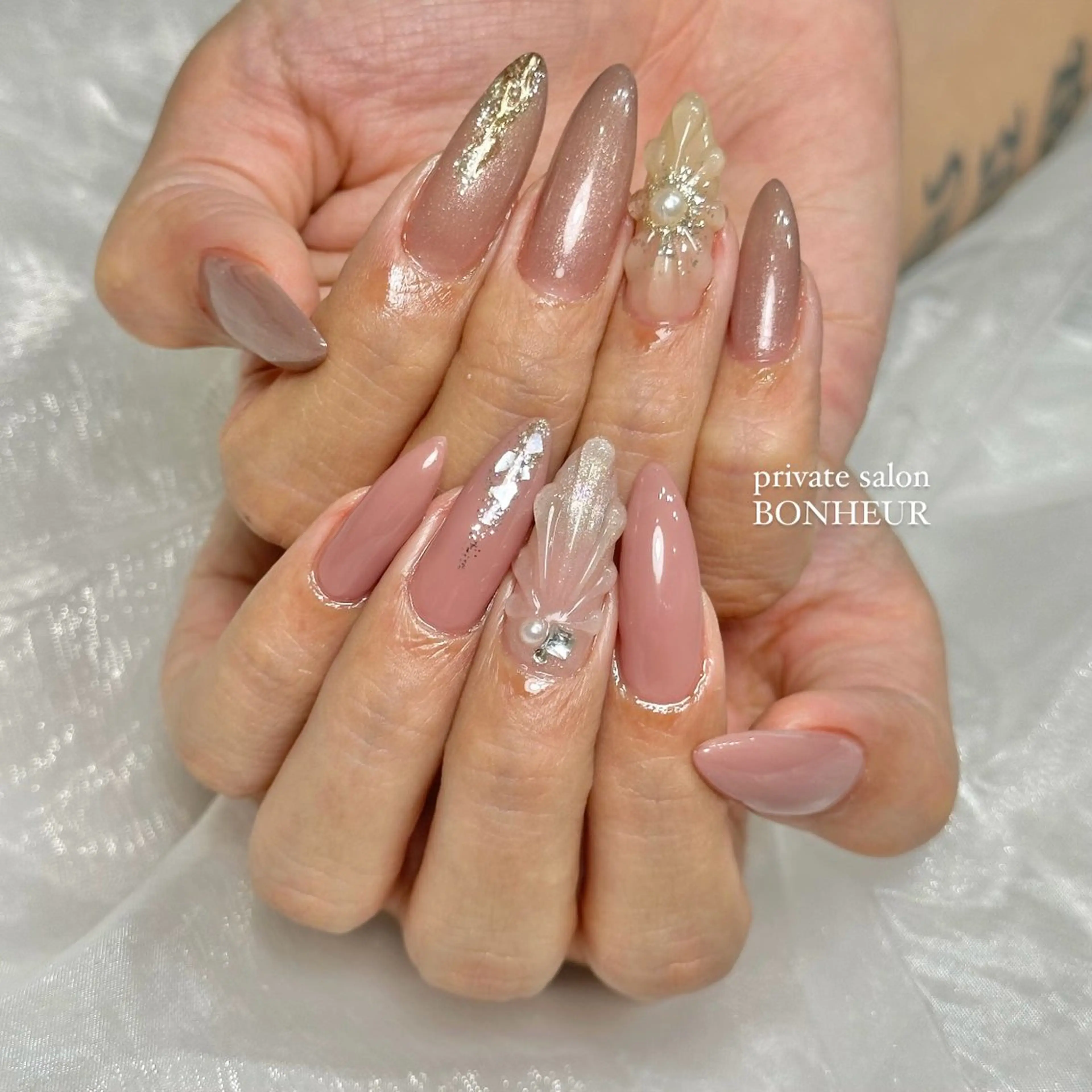 ネイル ハンドネイル BONHEUR Annaのネイルデザイン