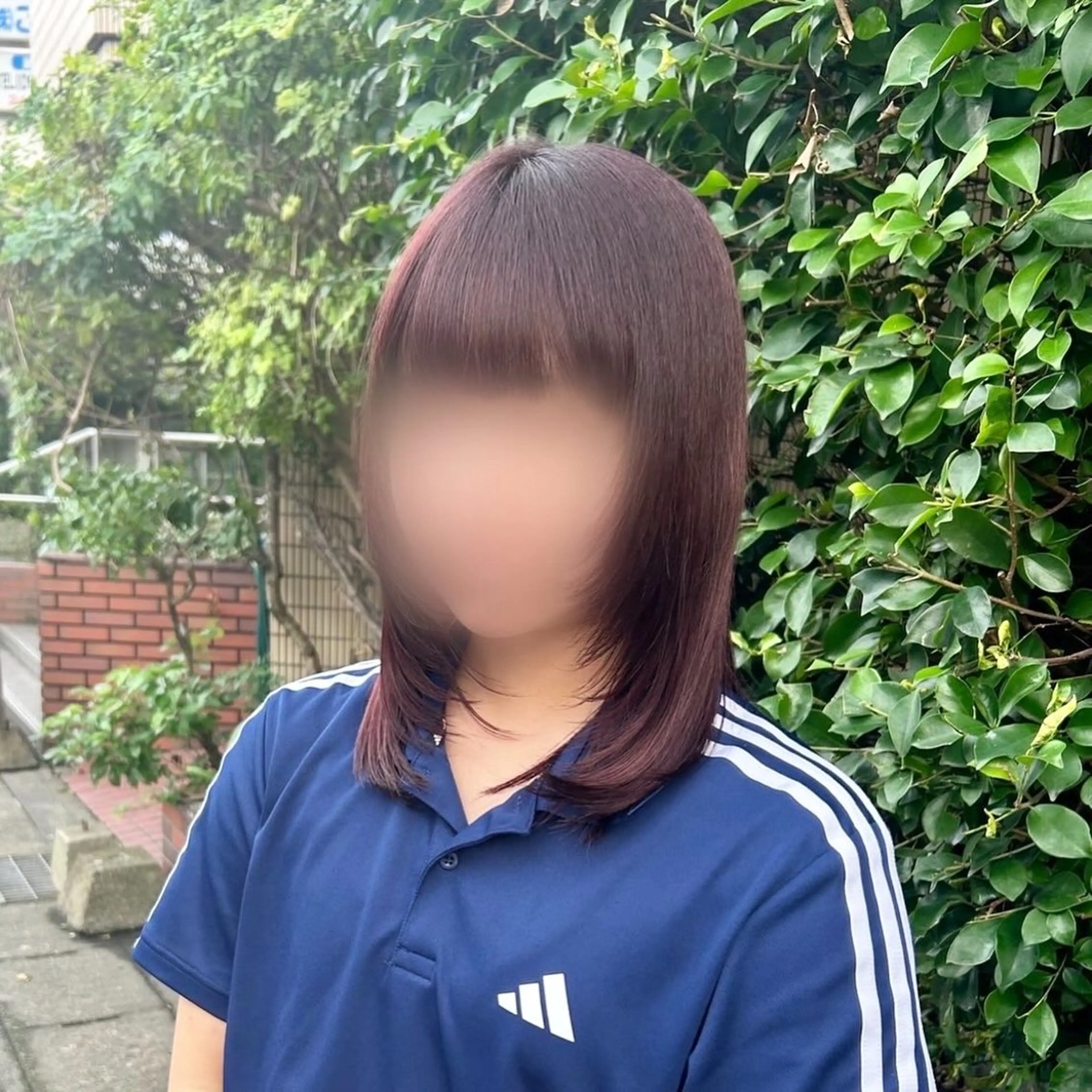 ミディアム カラー カシス レイヤーカット カット ヘアカラー トリートメント story 増田 わかなのヘアスタイル