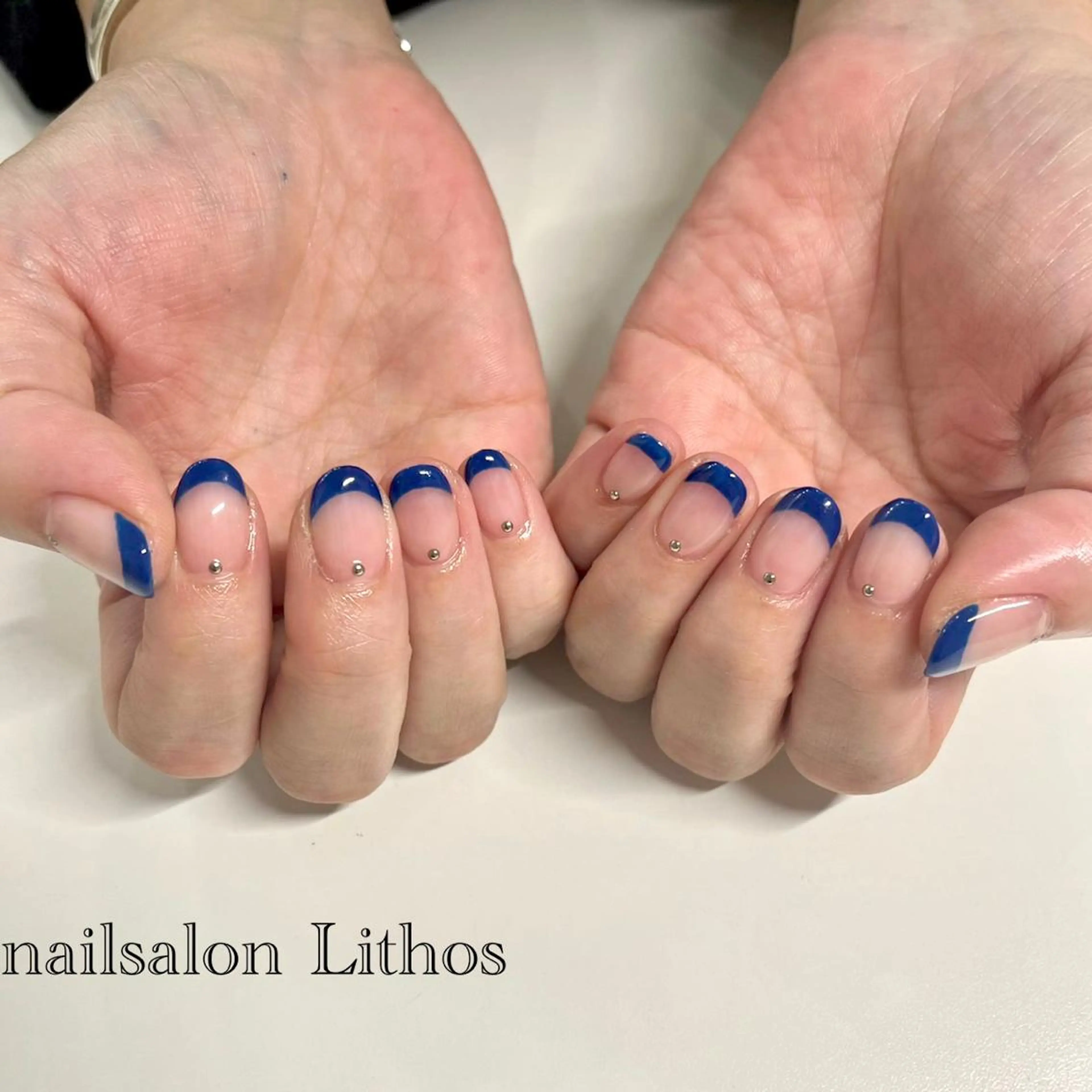 ネイル ブルー ハンドネイル nailsalon Lithos所属・nailsalon Recontreのネイルデザイン