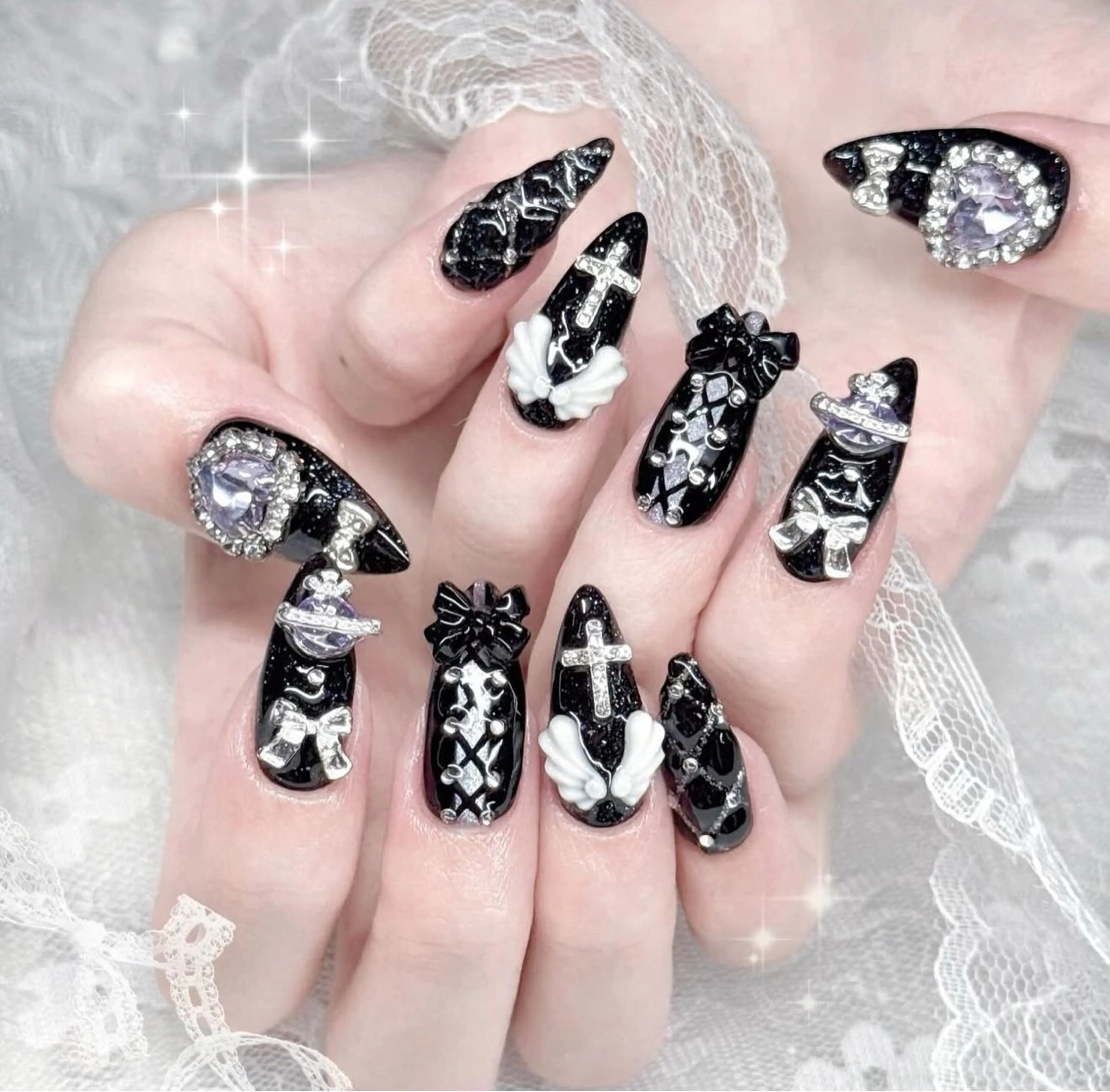 ネイル アニマル柄 オーロラネイル チークネイル フラッシュネイル ジェルネイル ハンドネイル Lyna Nailのネイルデザイン