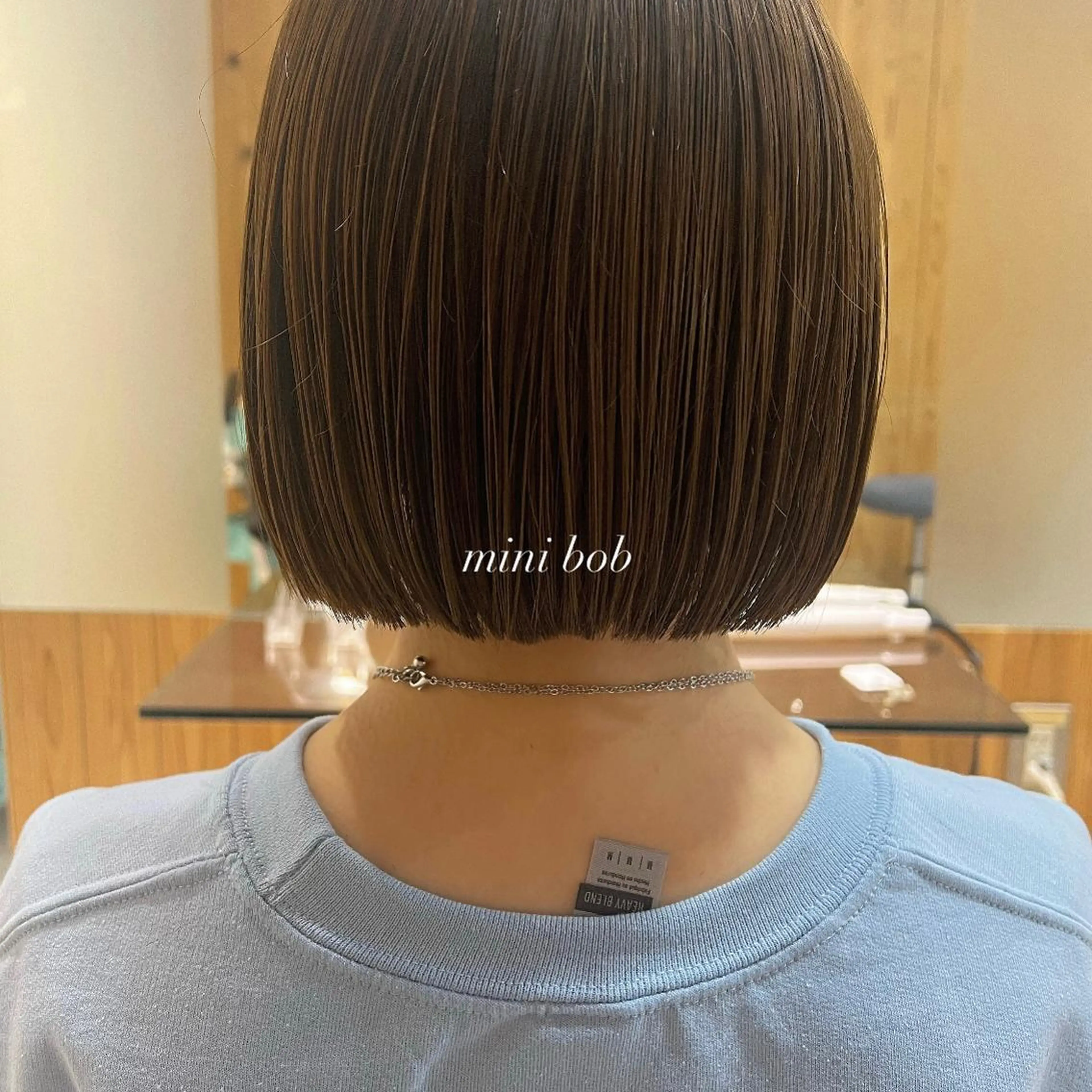 ショート カラー CHELSEA所属・安富 舞のヘアスタイル