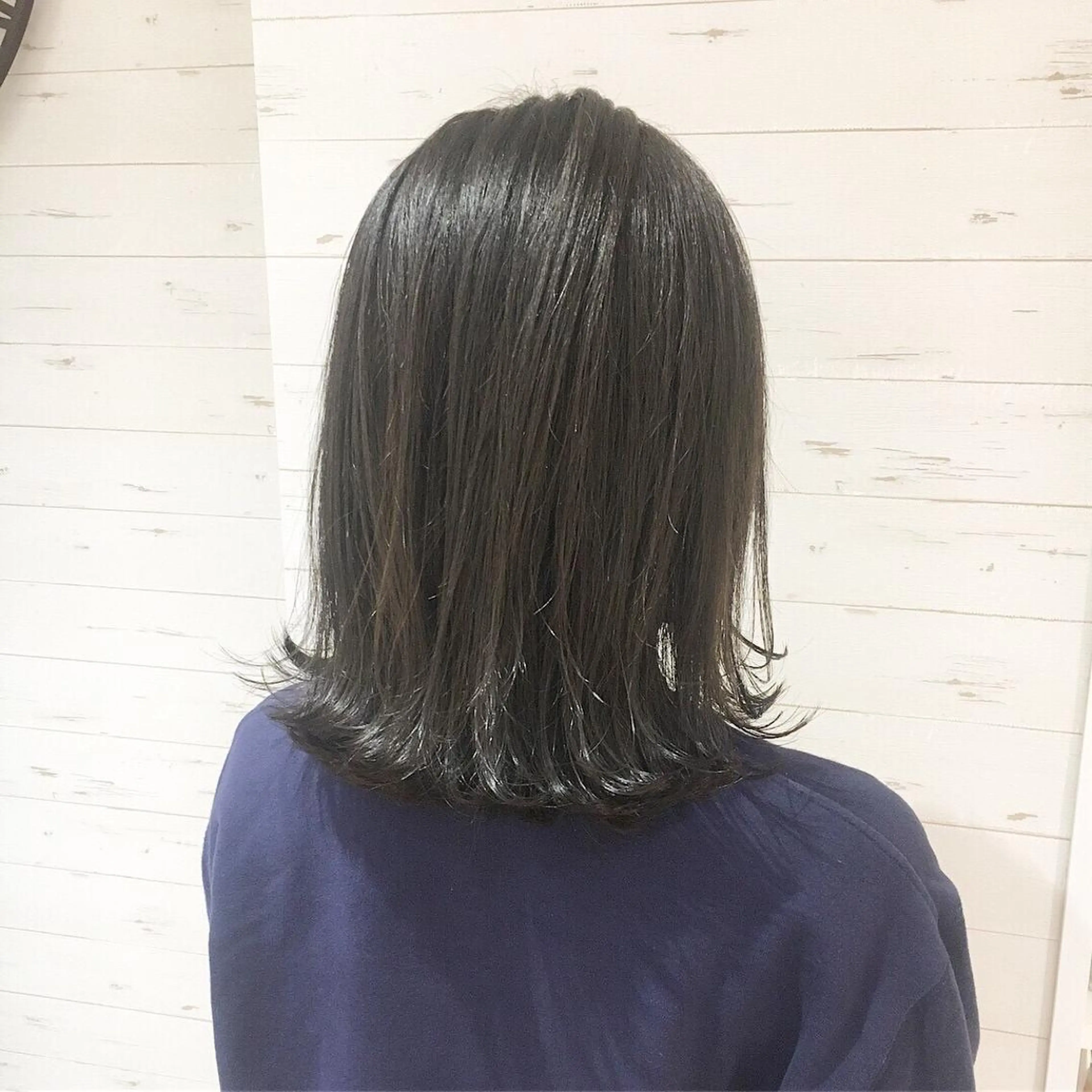 ミディアム ミヤザキ タクトのヘアスタイル
