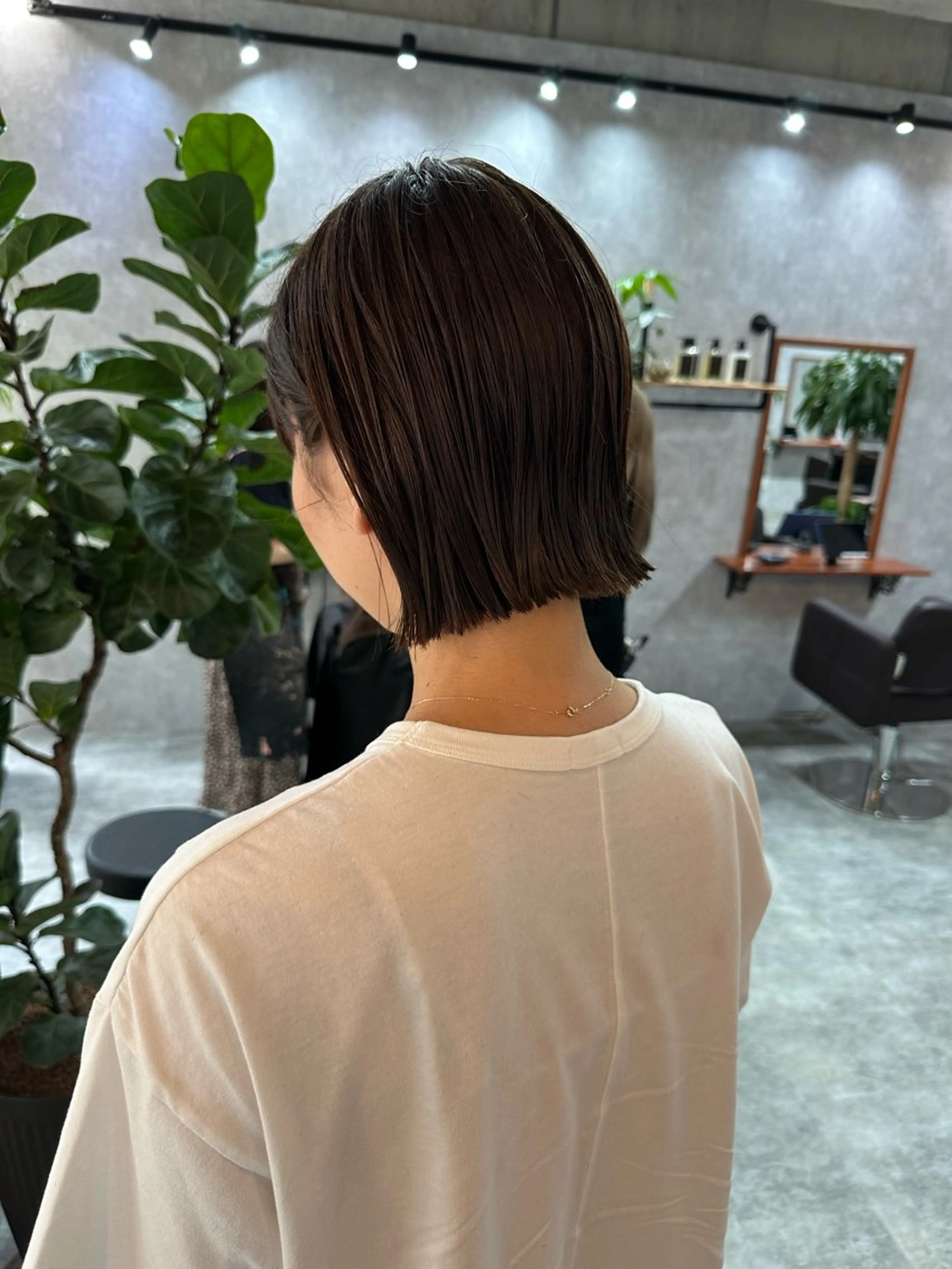 ショート 切りっぱなしボブ ショートボブ ハンサムショート 丸みショート ボブ カット ヘアカラー トリートメント C’LD hair  produce /シールドヘア所属・モテ髪/ボブ/ショー ト/アダチフウトのヘアスタイル