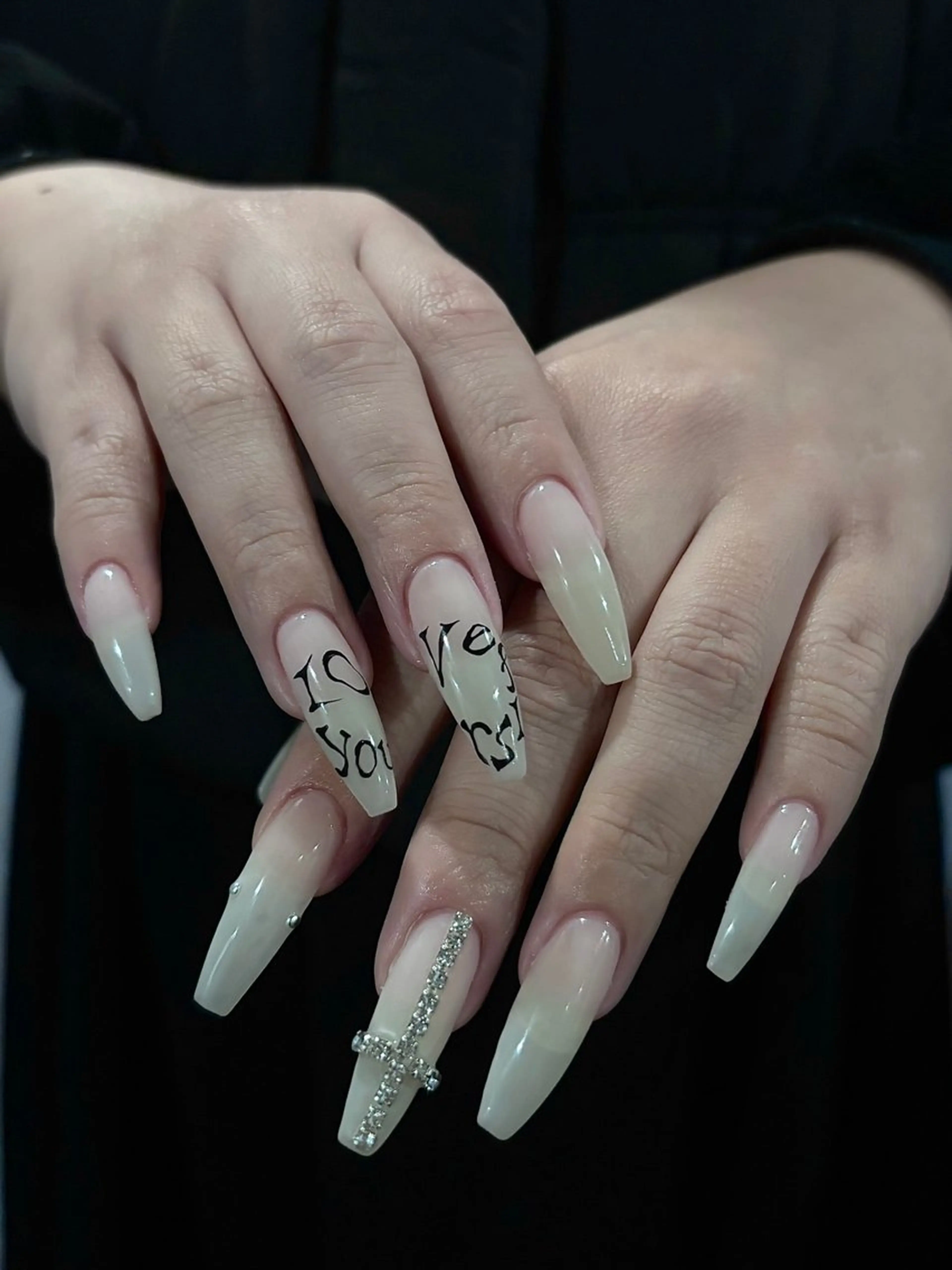 ネイル ハンドネイル laboT nuit hinaのネイルデザイン