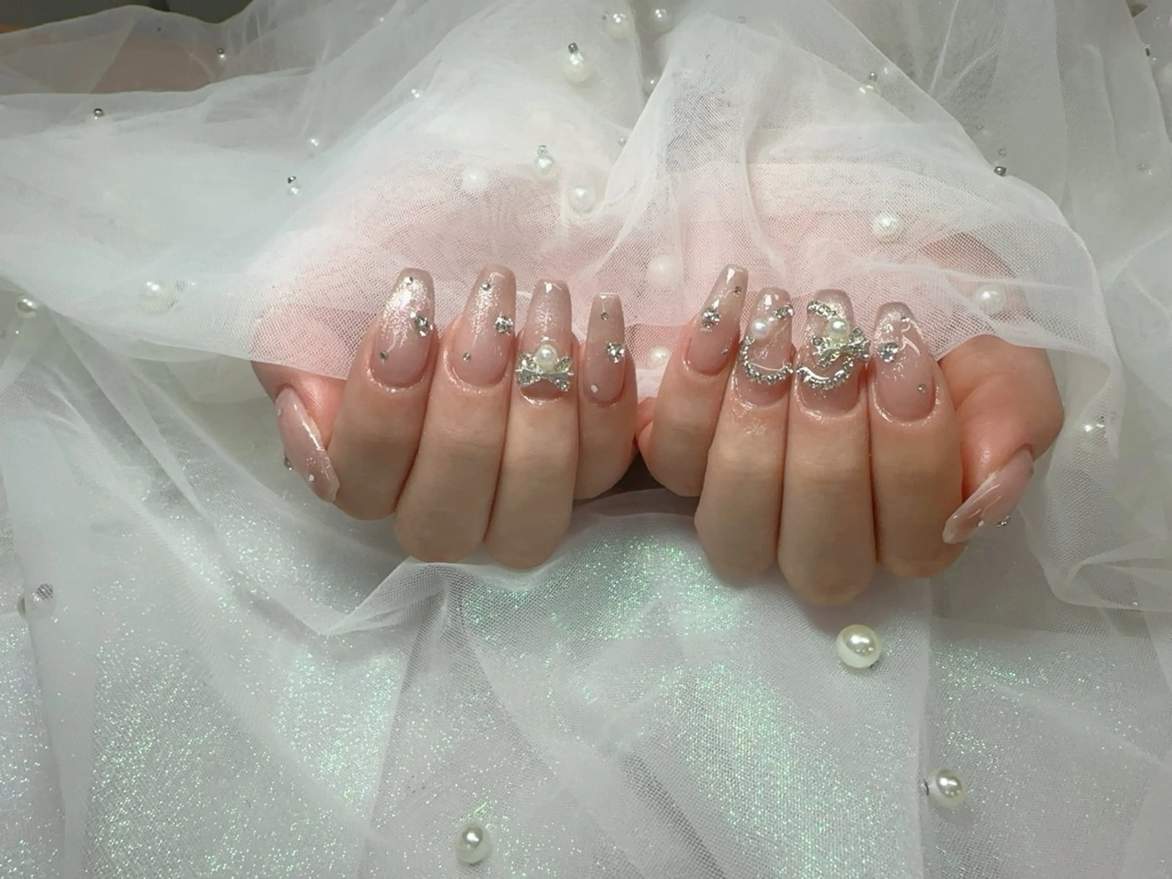 ネイル ハンドネイル Hey🌈NAIL 長さ出し専門店のネイルデザイン