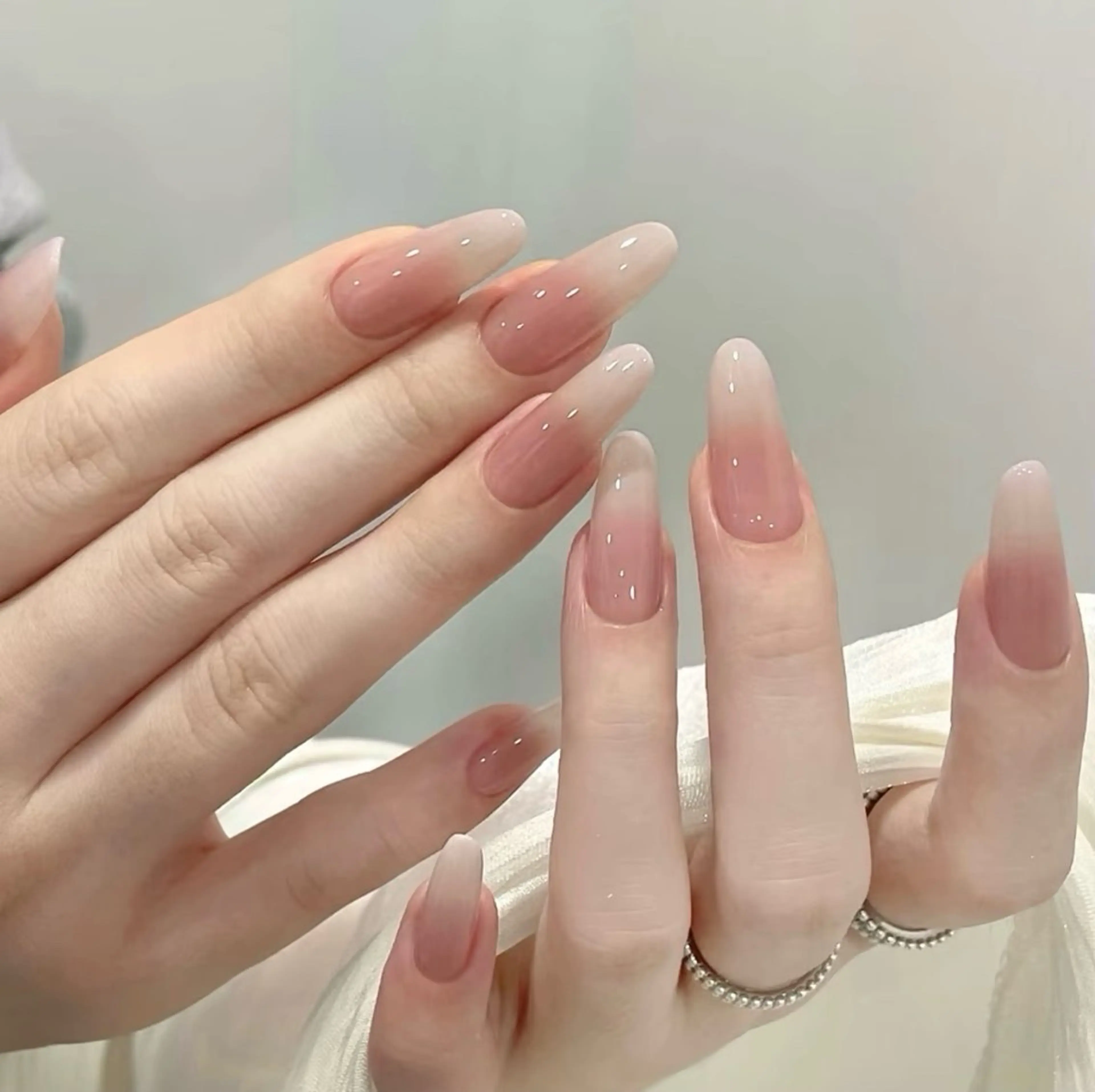 ネイル チークネイル 長さ出し フレンチネイル ガーリー 韓国ネイル sun nail池袋 モデル募集のネイルデザイン