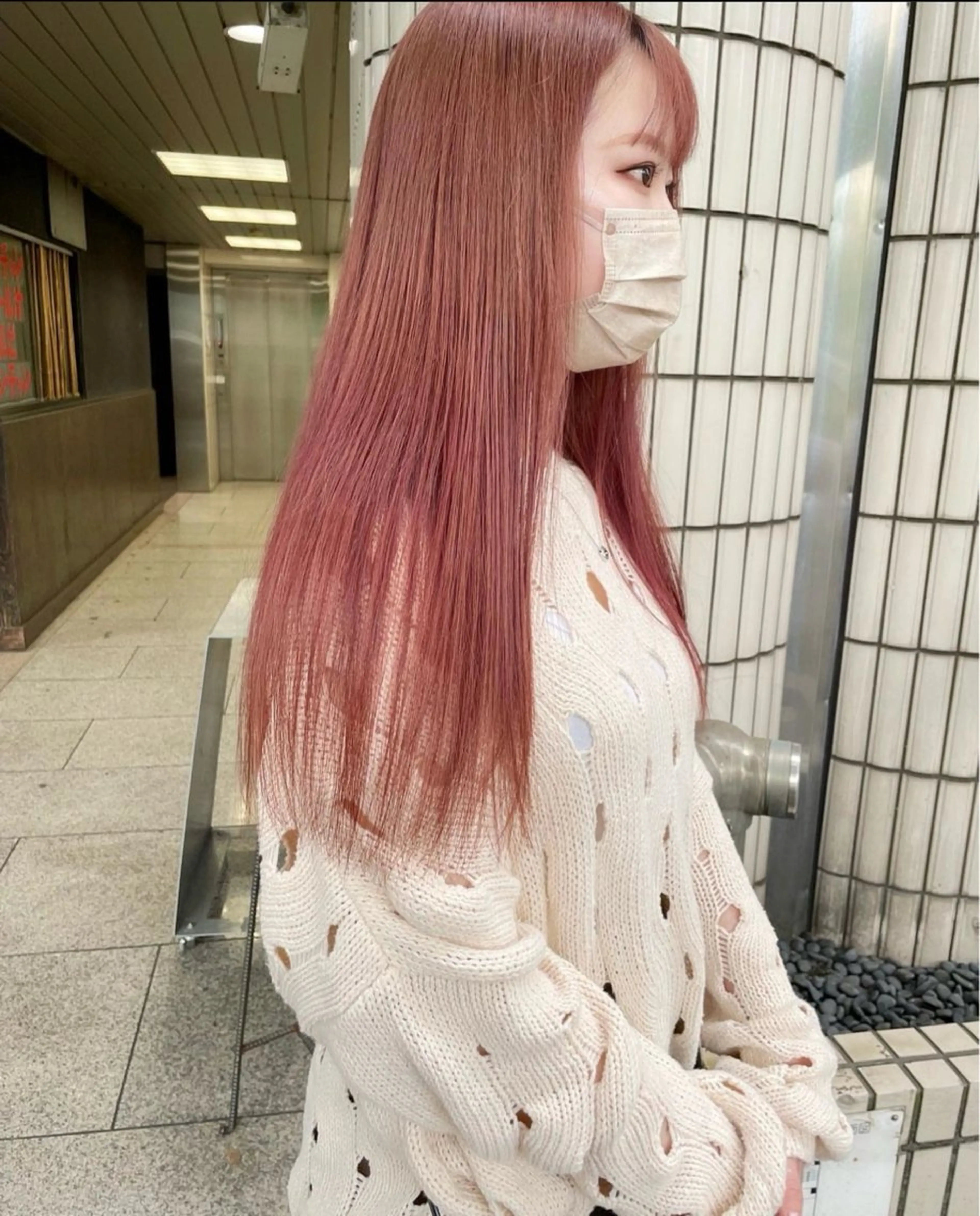 ロング カラー ヘアカラー トリートメント カットモデル/ ハイトーン/ゆうあのヘアスタイル