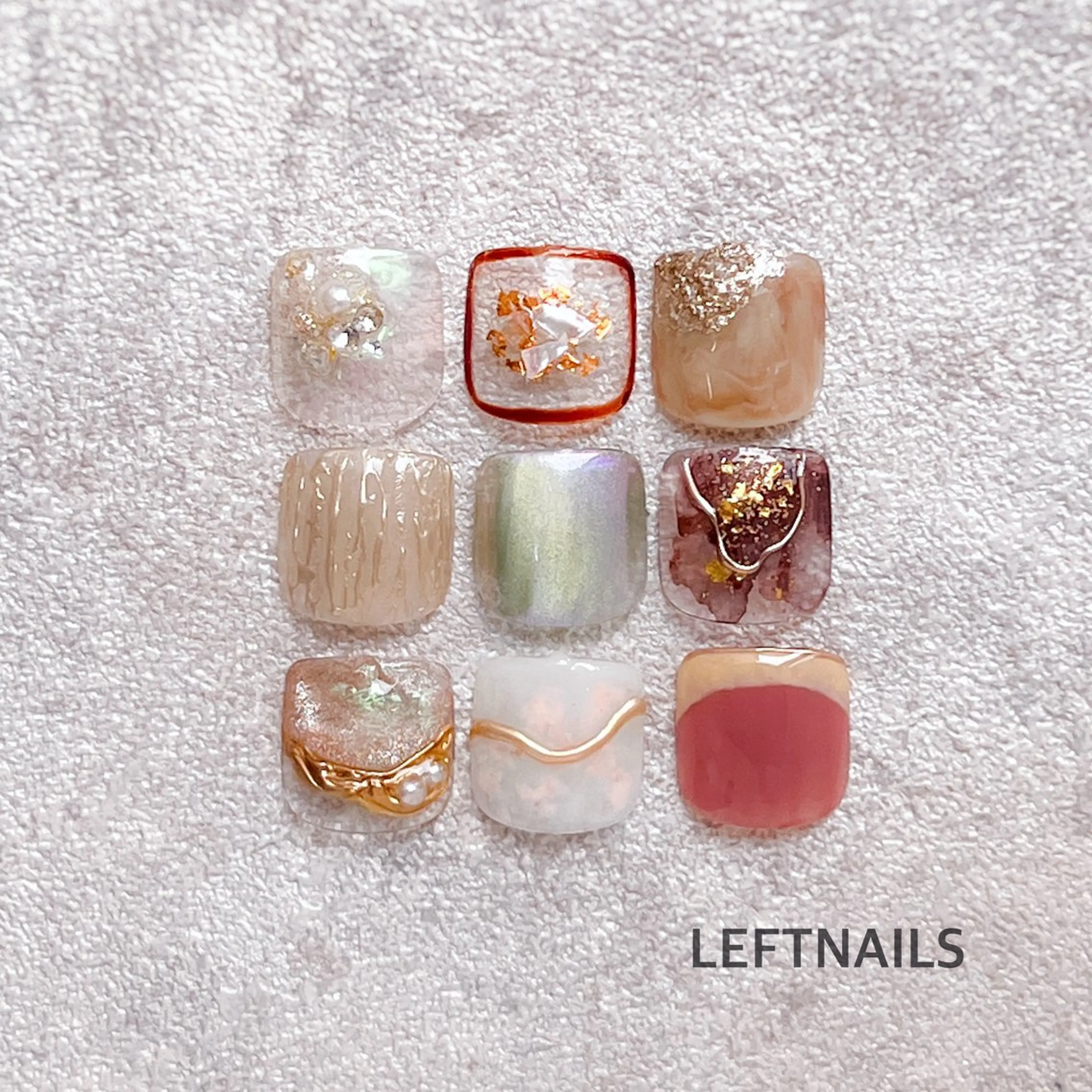 ネイル フットネイル ニュアンスネイル LEFTNAILS フィルインニュアンスのネイルデザイン