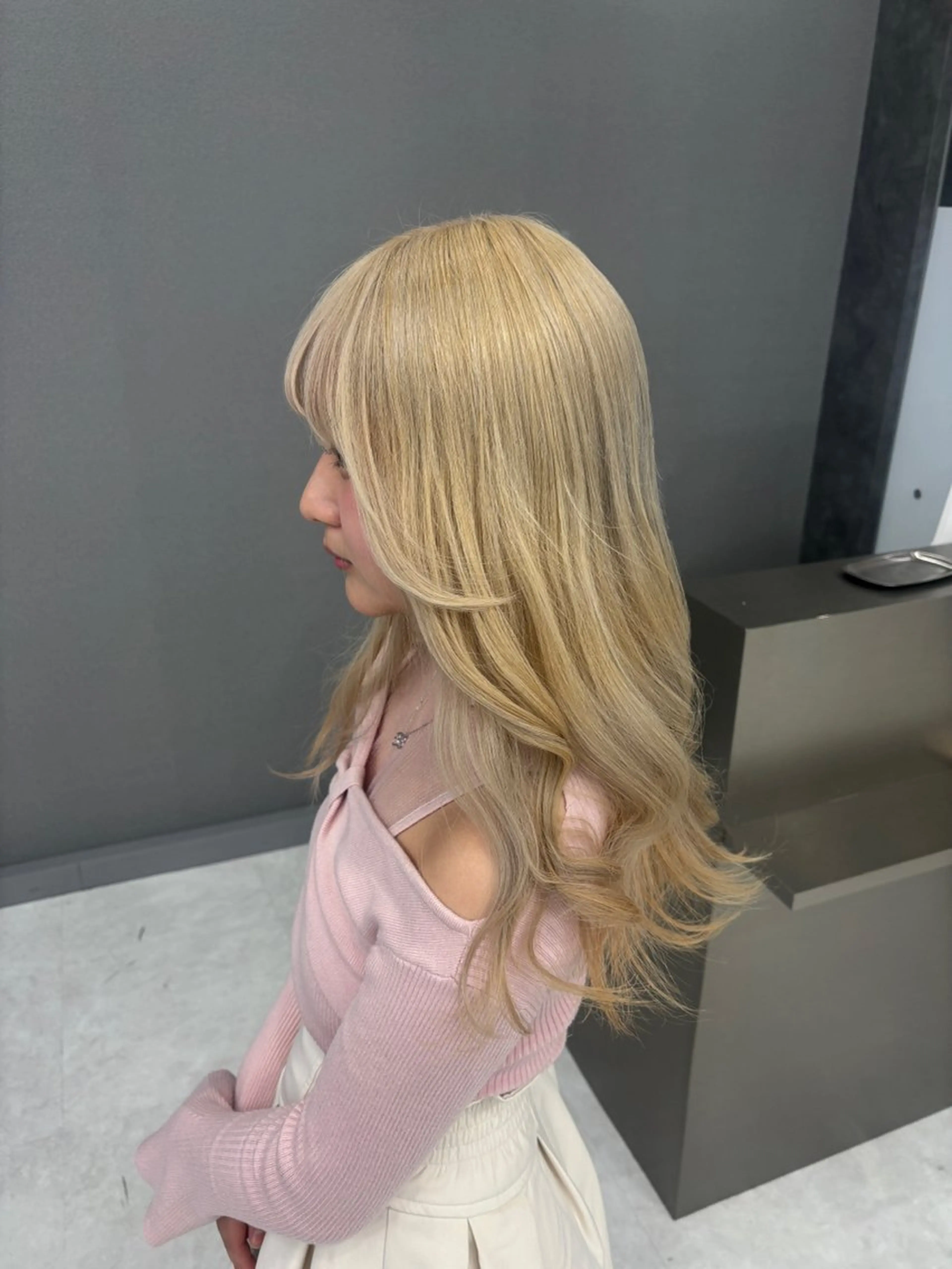 ロング カラー ヘアアレンジ ヘアカラー トリートメント ミルクティー/ピンク カラー/ みう🎀のヘアスタイル