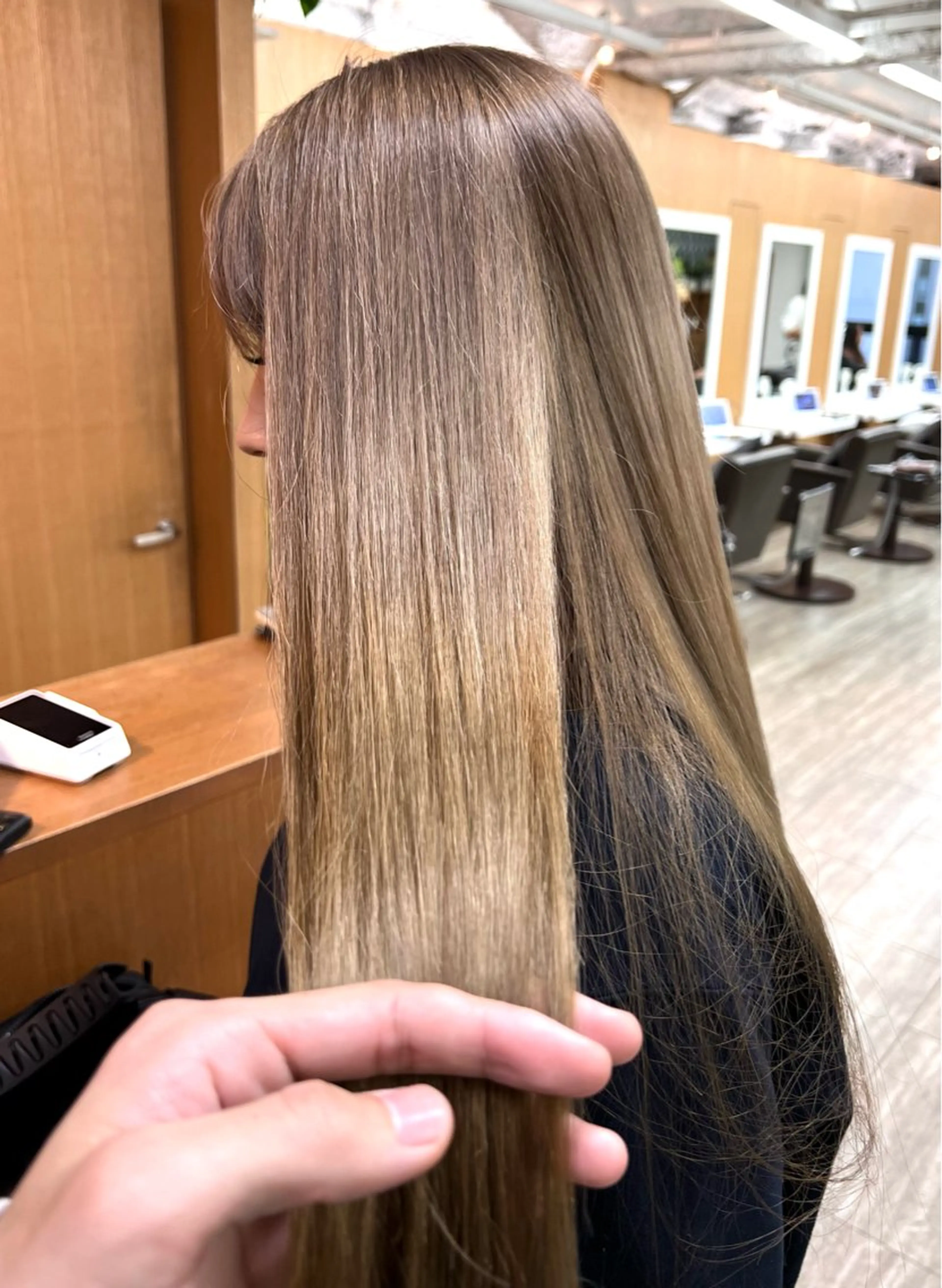 ロング カラー ヘアカラー トリートメント 透明感カラー ゆうだいのヘアスタイル