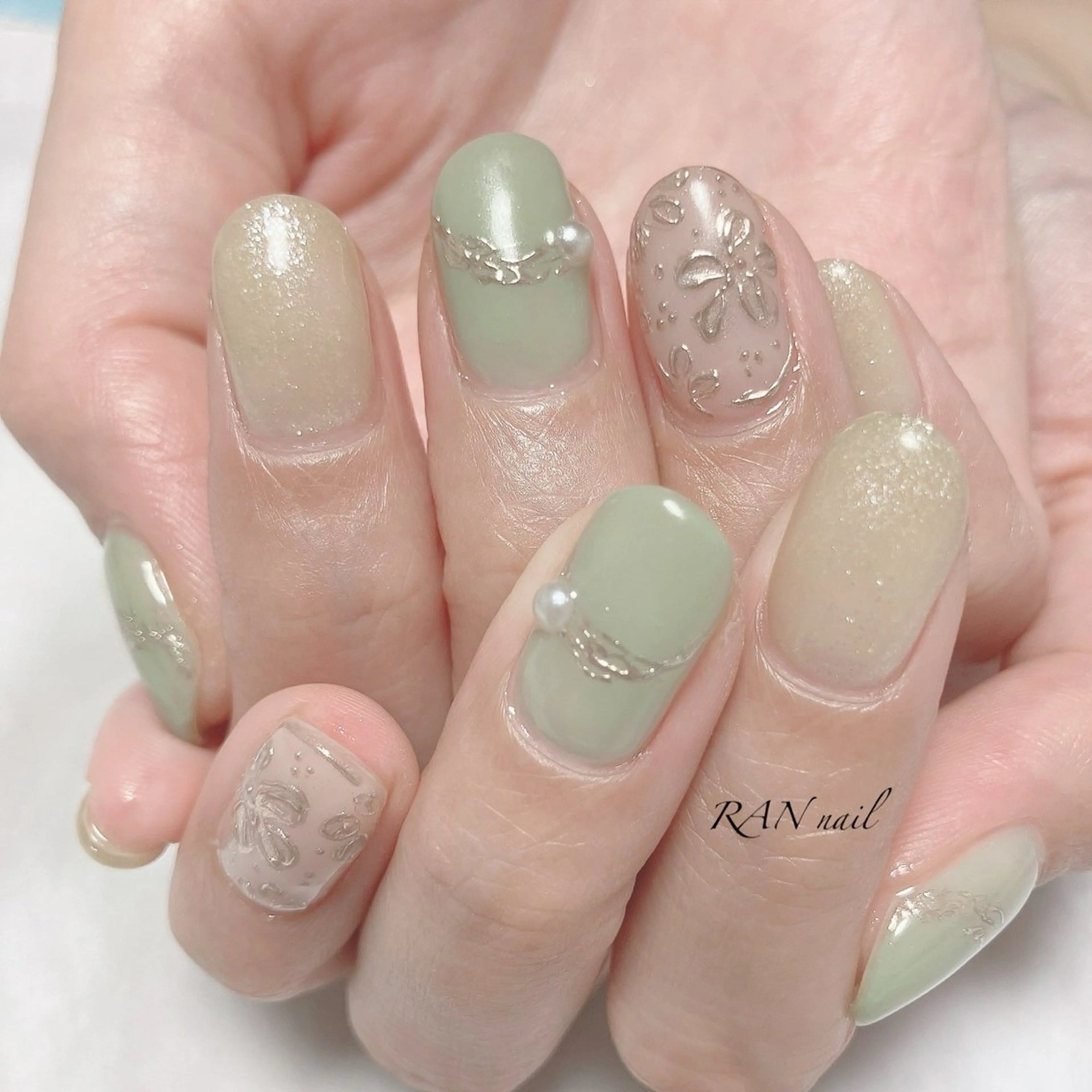 ネイル フラワーネイル ジェルネイル ミラーネイル 夏ネイル ブライダルネイル ハンドネイル フットネイル RAN nail 〜ランネイル〜所属・RAN nailのネイルデザイン