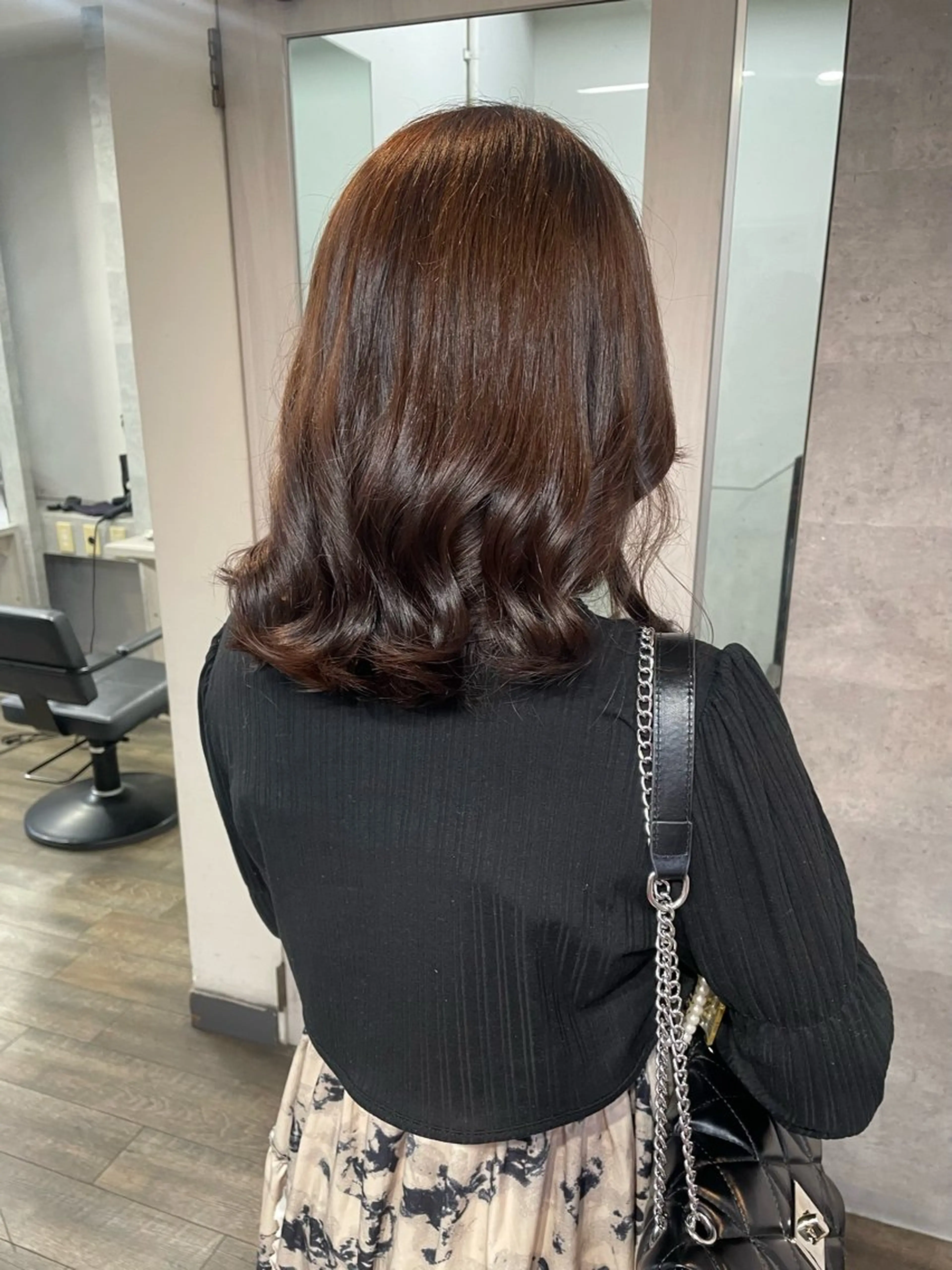 ミディアム カラー ベージュカラー カット ヘアカラー 西岡 幸穂のヘアスタイル