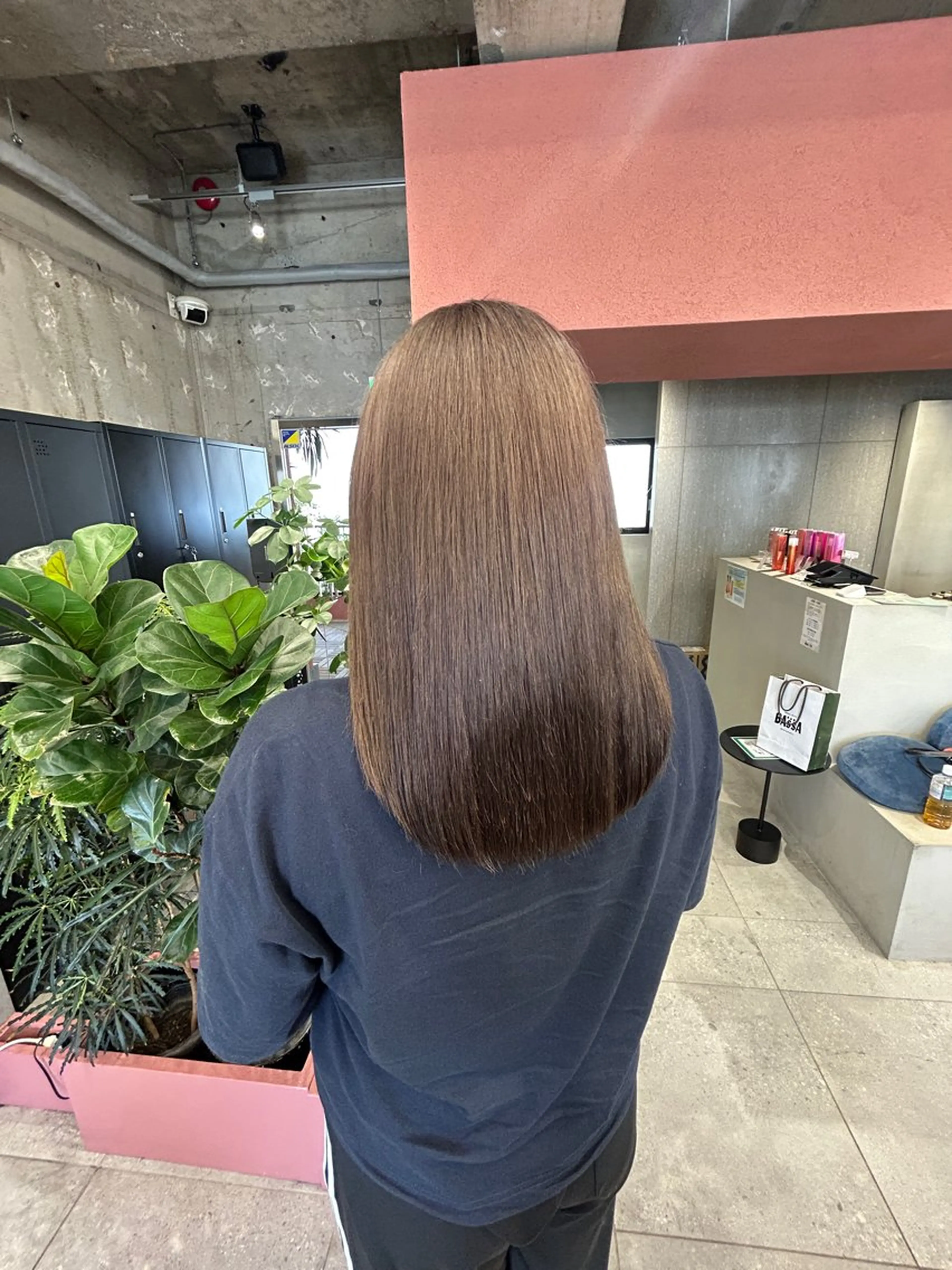 セミロング 🫧艶髪カラー Hanan🎀のヘアスタイル