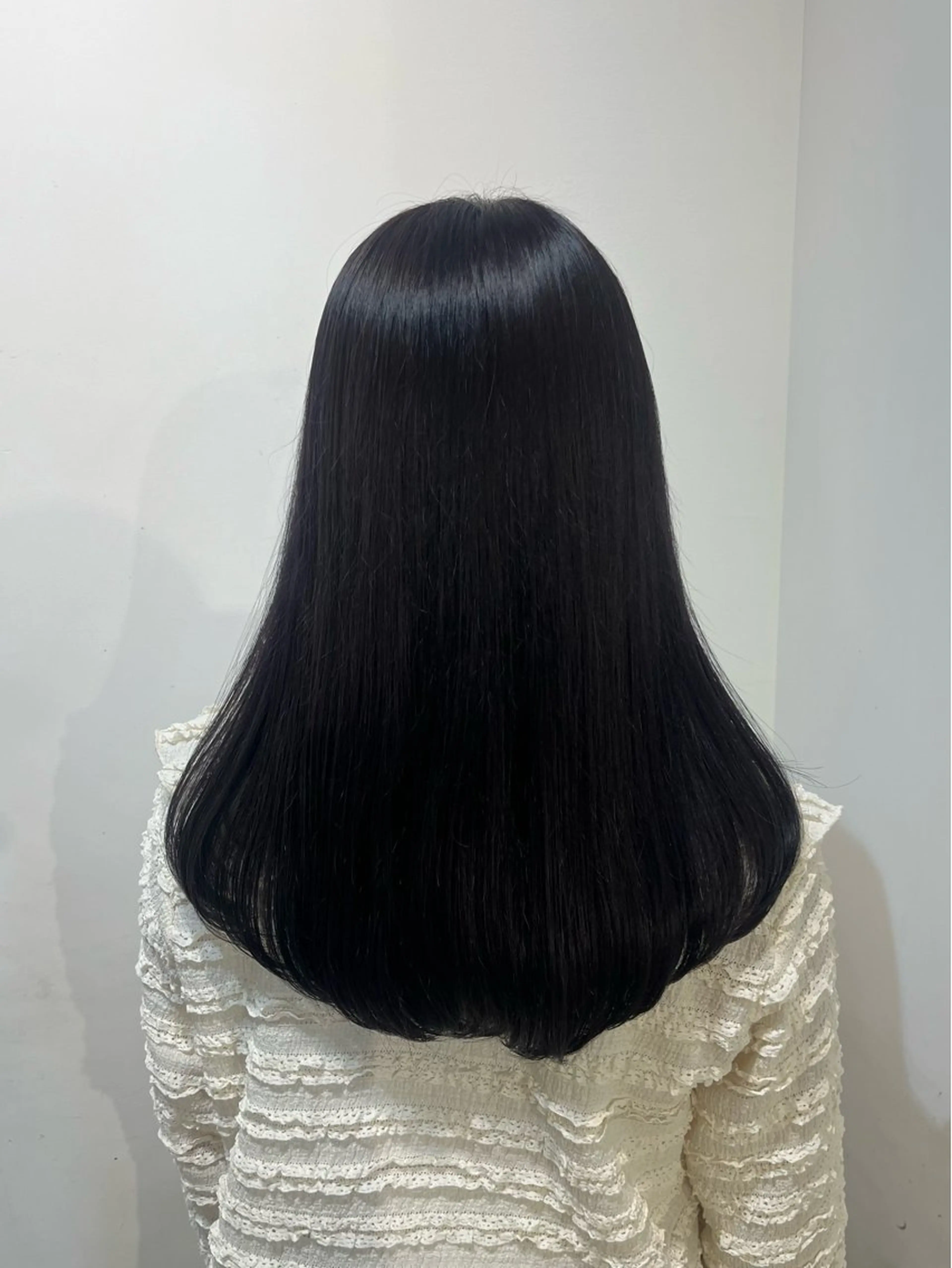セミロング カラー Luont所属・aren ／透明感colorのヘアスタイル