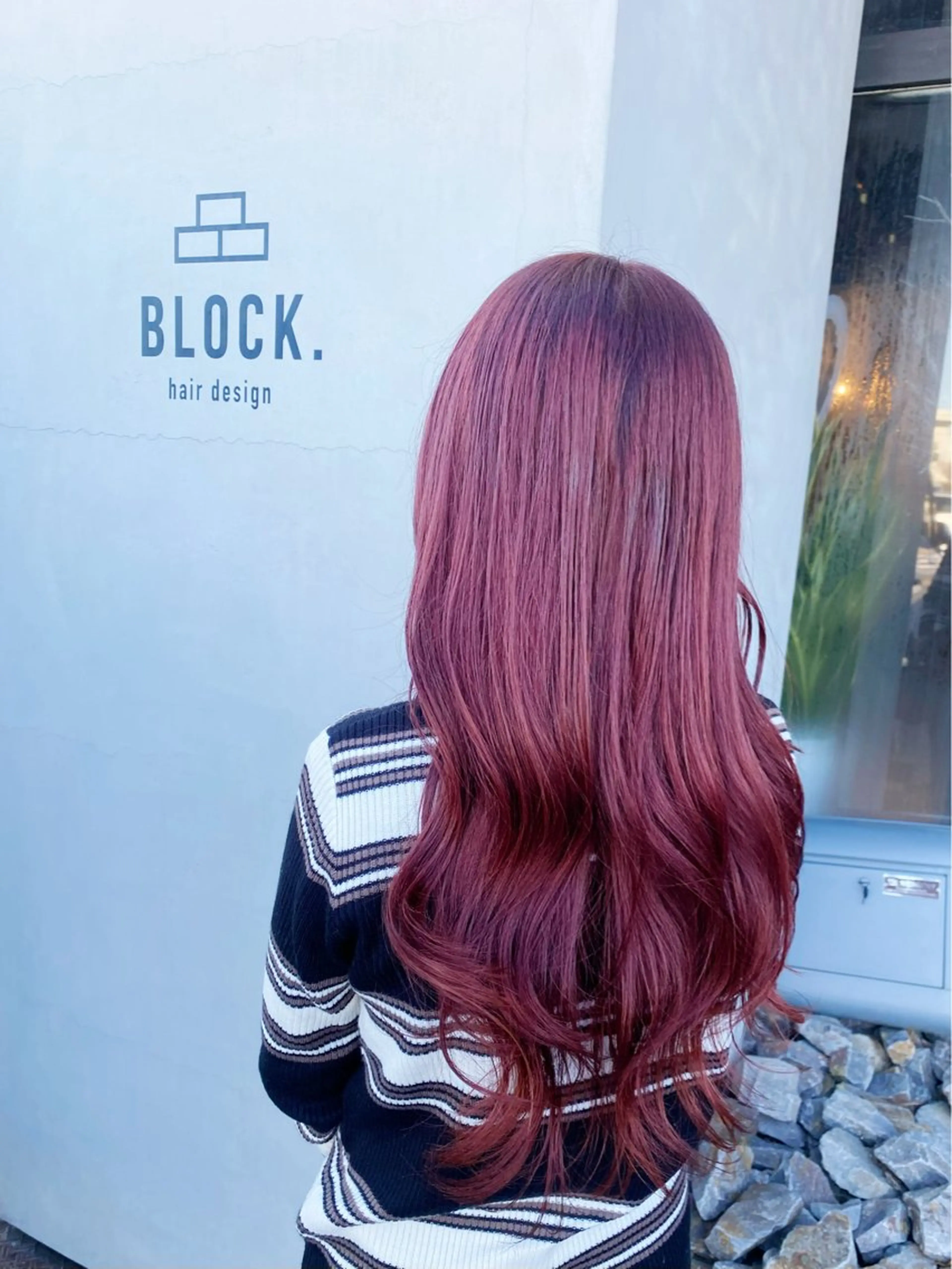 ロング 艶髪・透明感カラー・ 韓国ヘア・Yuriのヘアスタイル