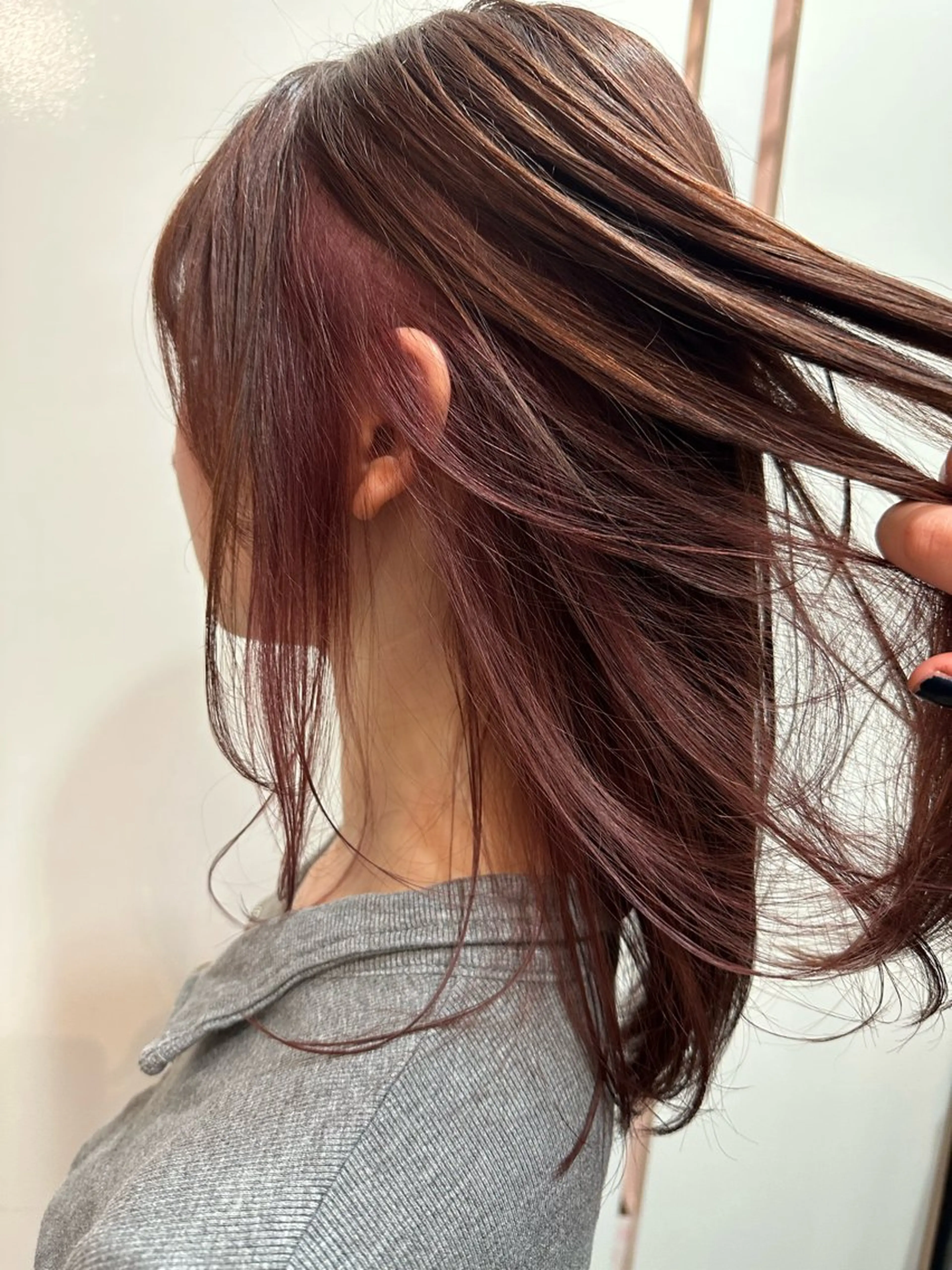 セミロング カラー インナーカラー riho /ATTRICE昭和のヘアスタイル