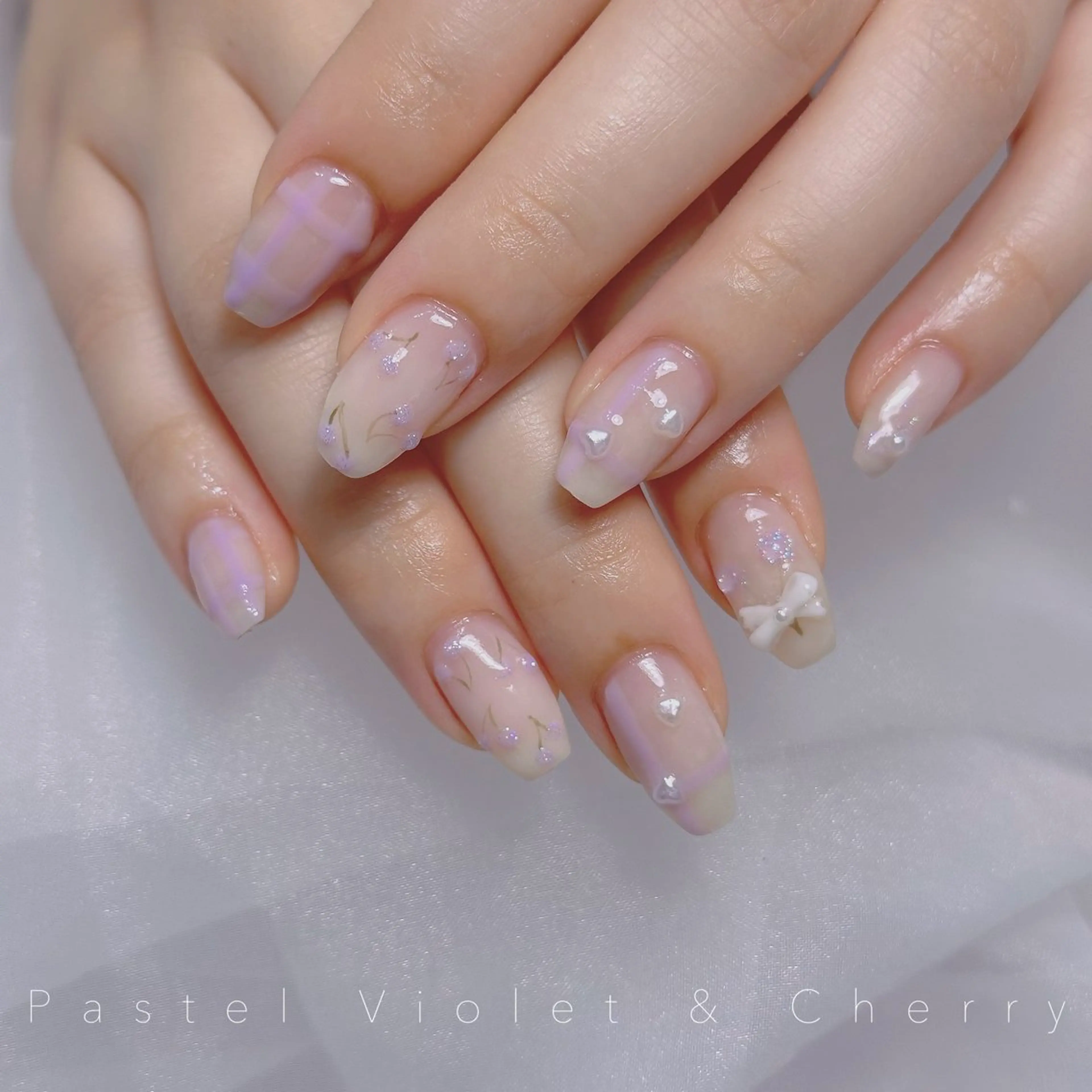 ネイル ハンドネイル 🩵ニヨ ネイル ☁️のネイルデザイン