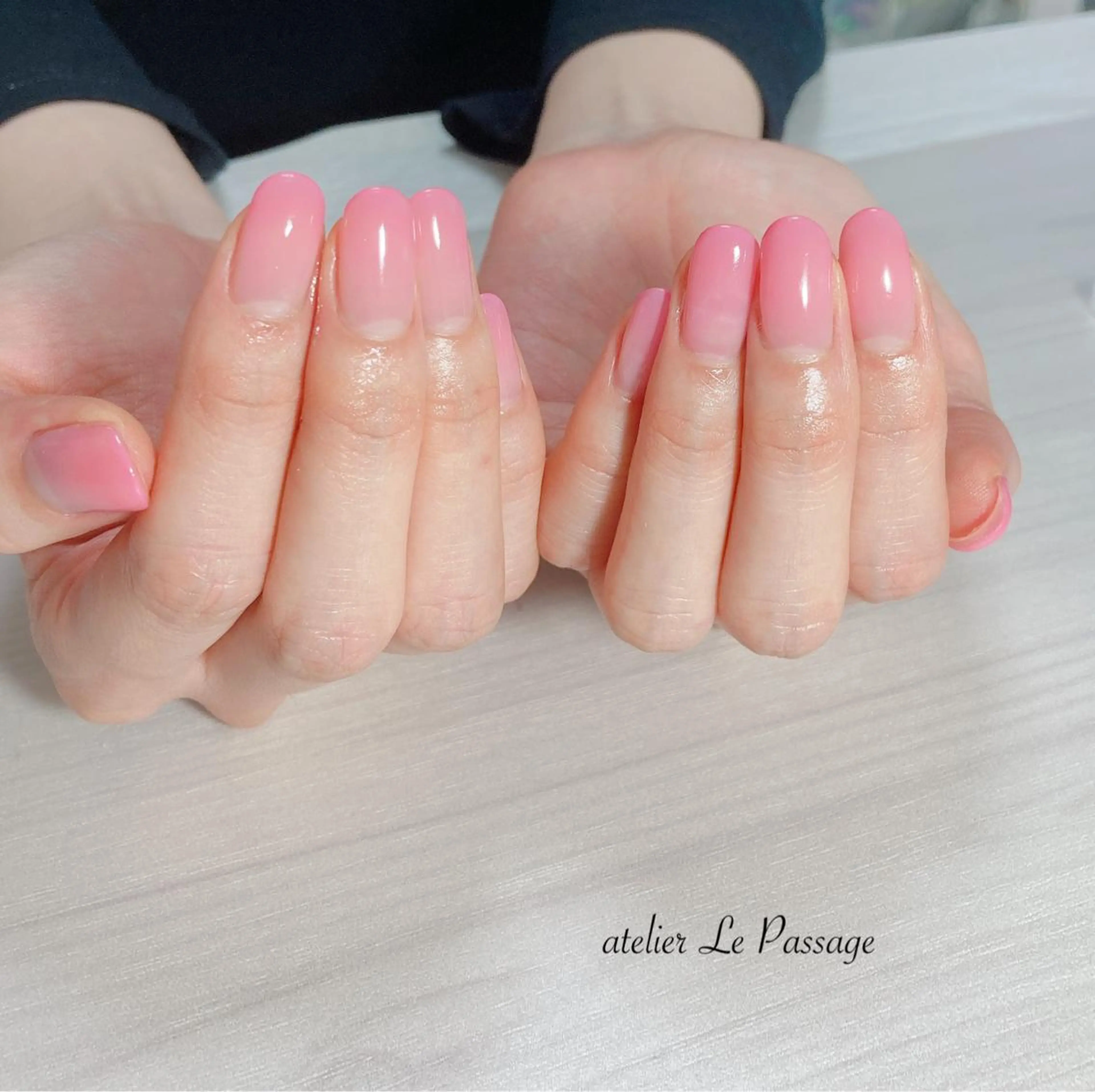 ネイル ジェルネイル グラデーション オフィスネイル ワンカラーネイル パラジェル Atelier Le Passage所属・h nakatsukaのネイルデザイン