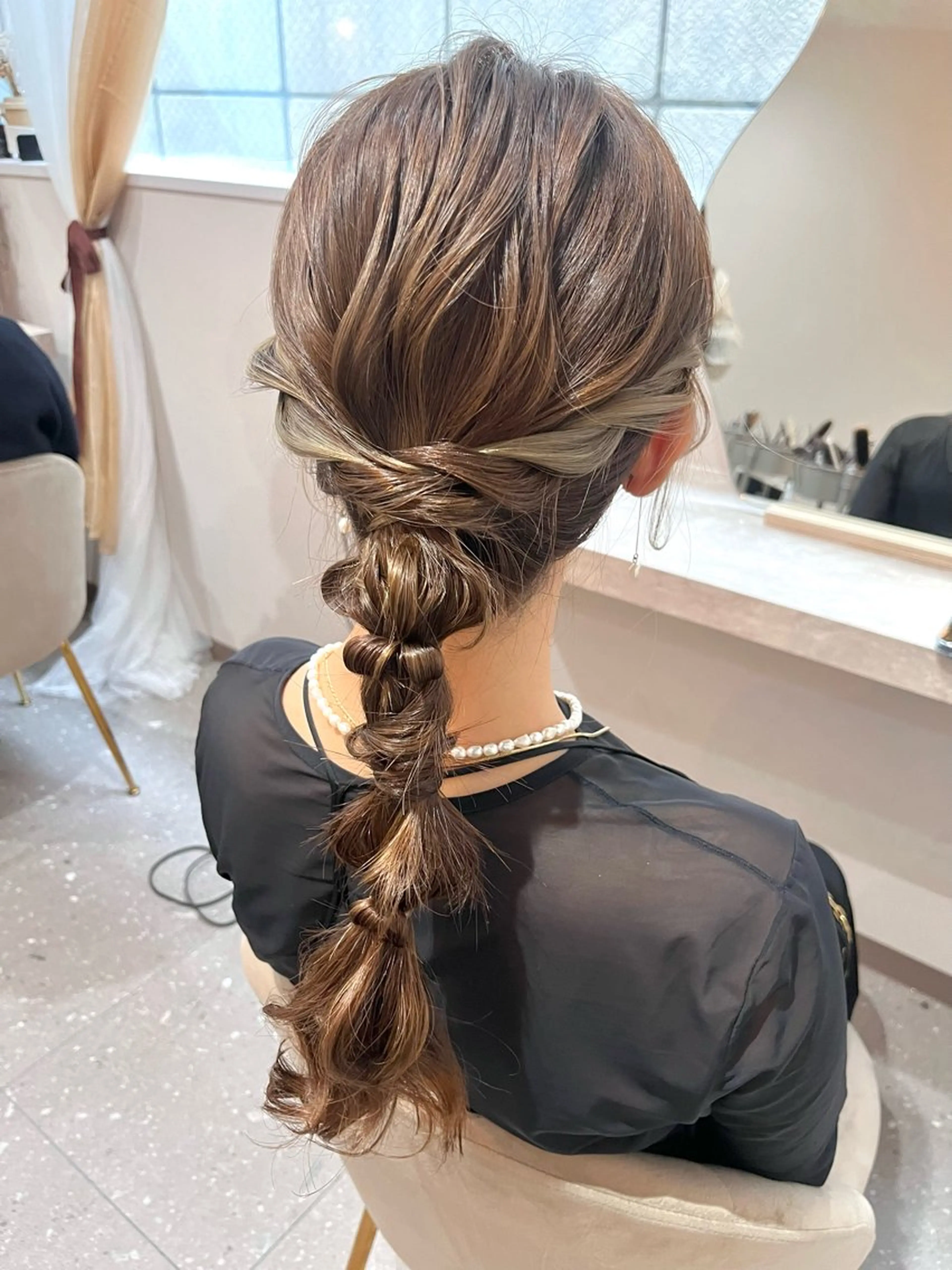 セミロング ヘアアレンジ ヘアセット Mila Akariのヘアスタイル